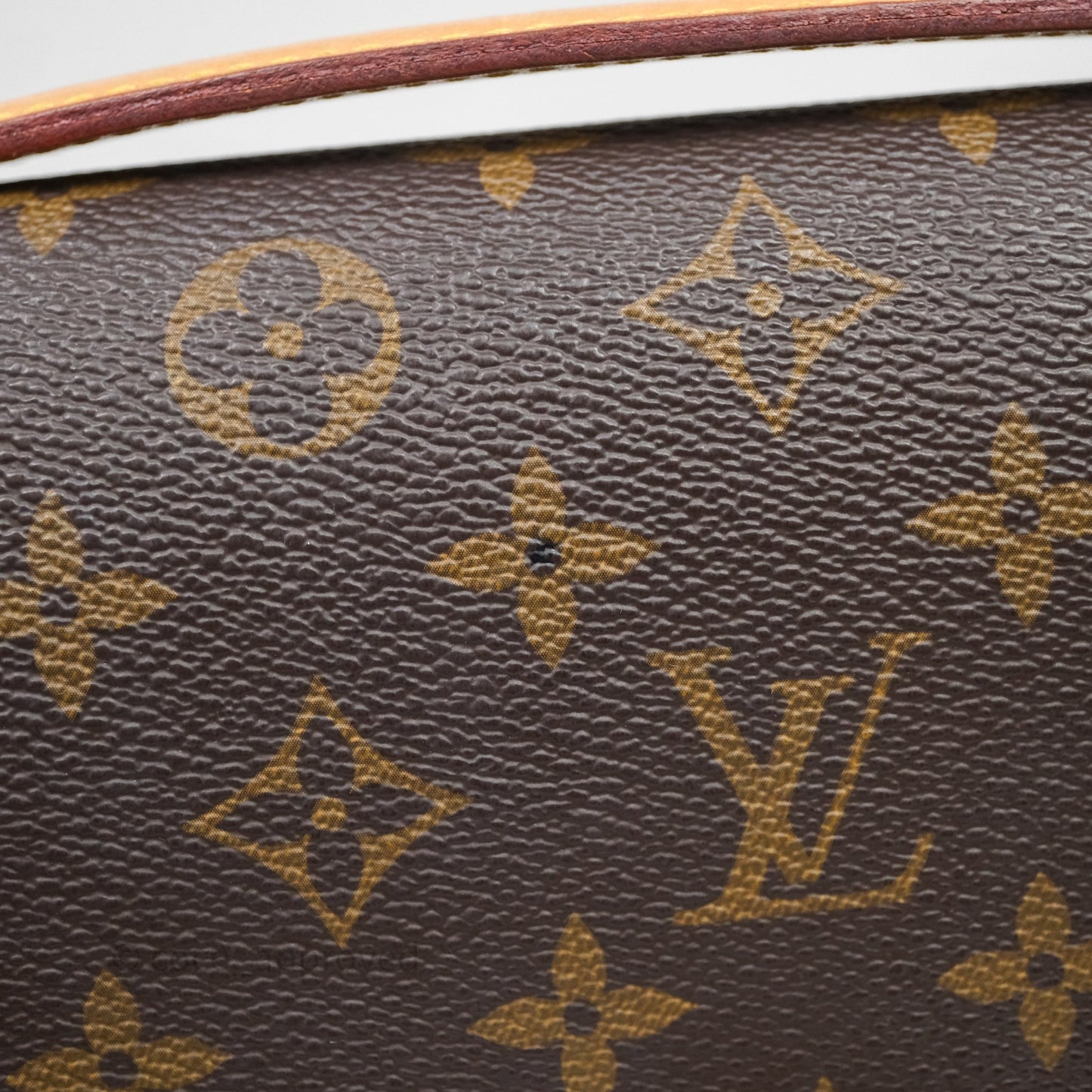 Louis Vuitton Pochette Metis Monogram