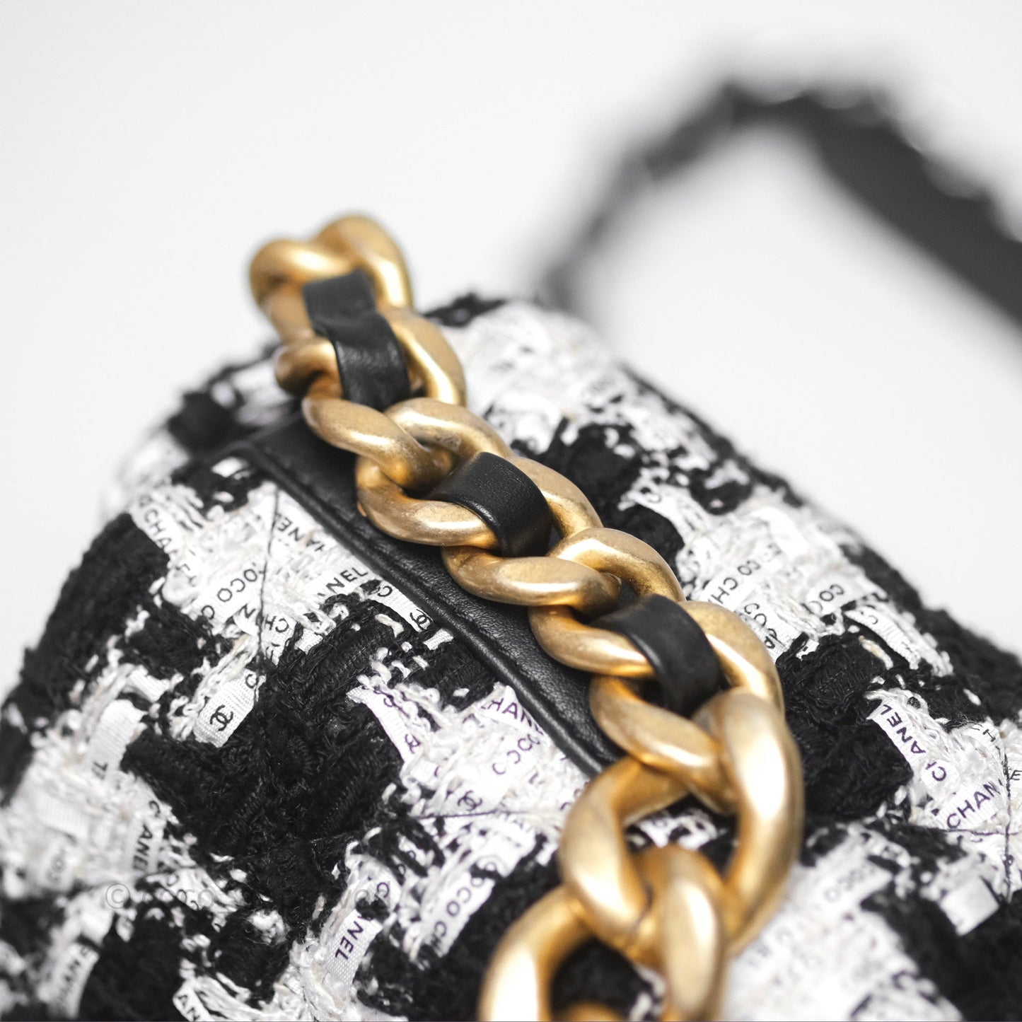 Chanel 19 Medium Tweed White Ribbon Mixed Hardware