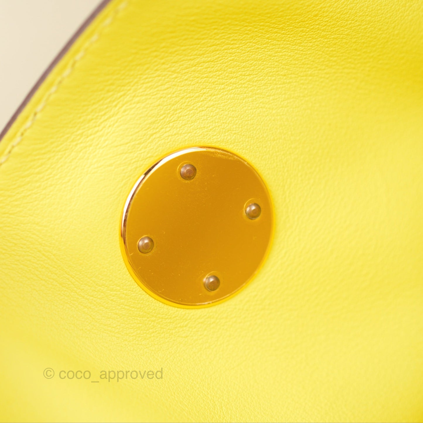 Hermès Lindy 26 Nata/Lime Swift Gold Hardware