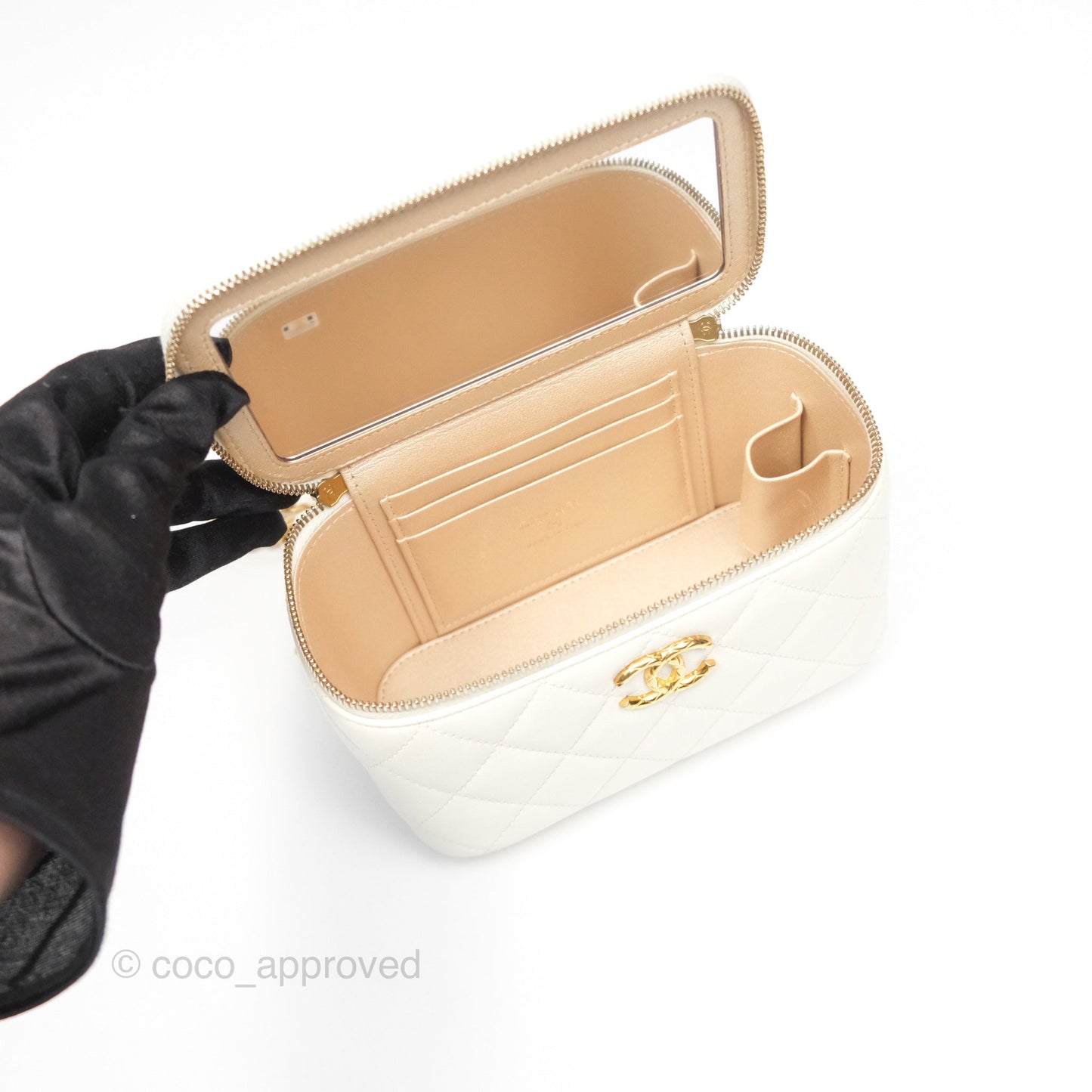 Chanel Vanity with Double Chain White Shiny Lambskin 23C