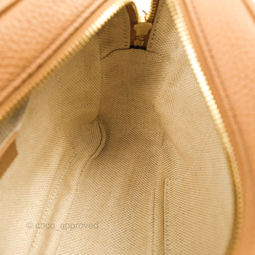 Gucci Pebbled Calfskin Small Soho Disco Bag Beige