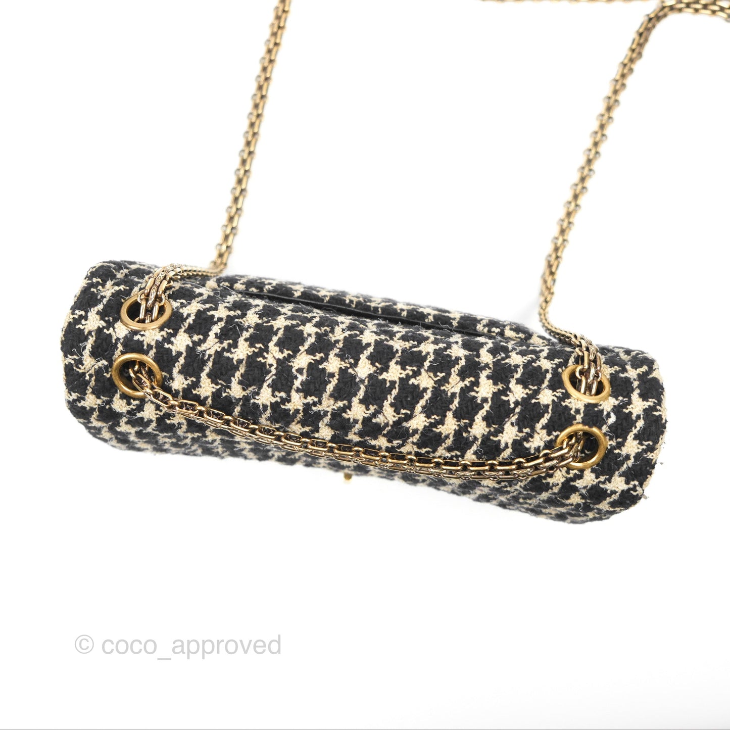 Chanel Reissue 225 Flap Houndstooth Beige Black Fabric Antique Gold Hardware