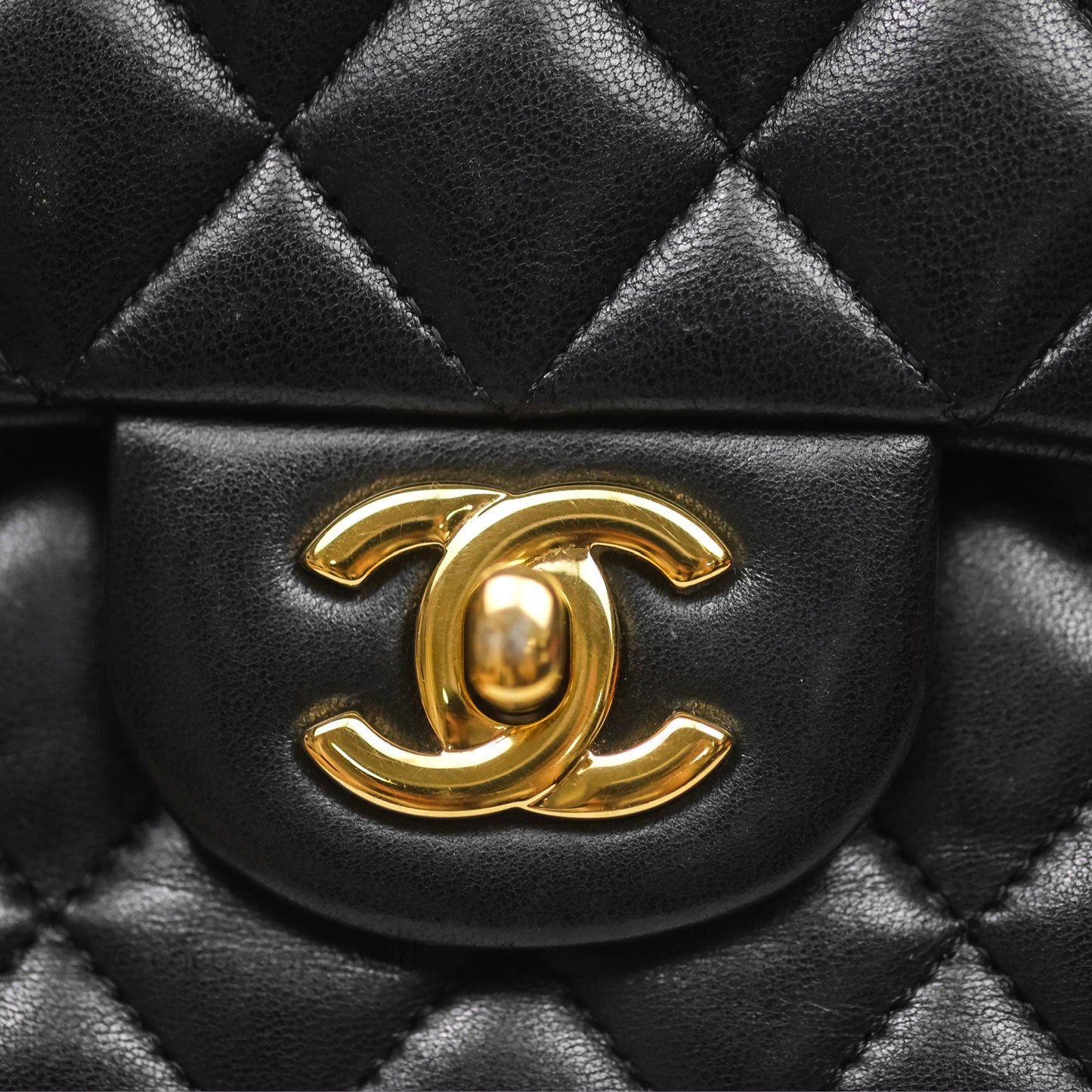 Chanel Classic M/L Medium Flap Quilted Black Lambskin Gold Hardware