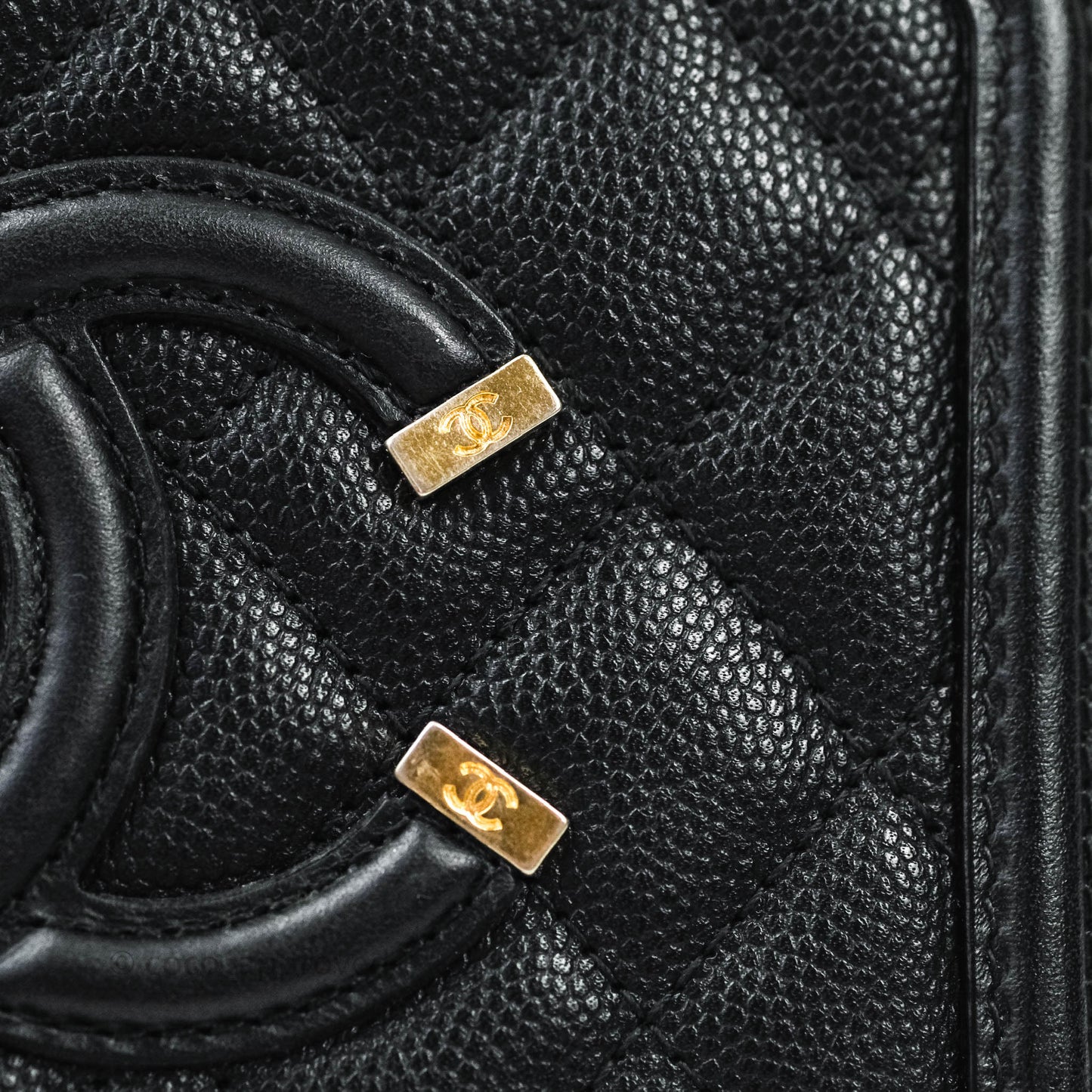 Chanel CC Filigree Vanity Clutch With Chain Caviar Black