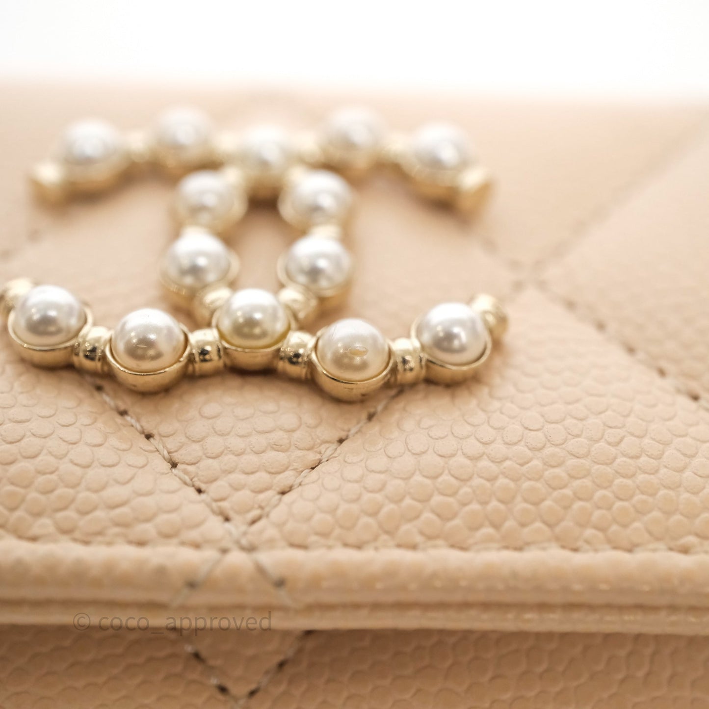 Chanel Pearl CC Flap Card Holder Beige Caviar Gold Hardware