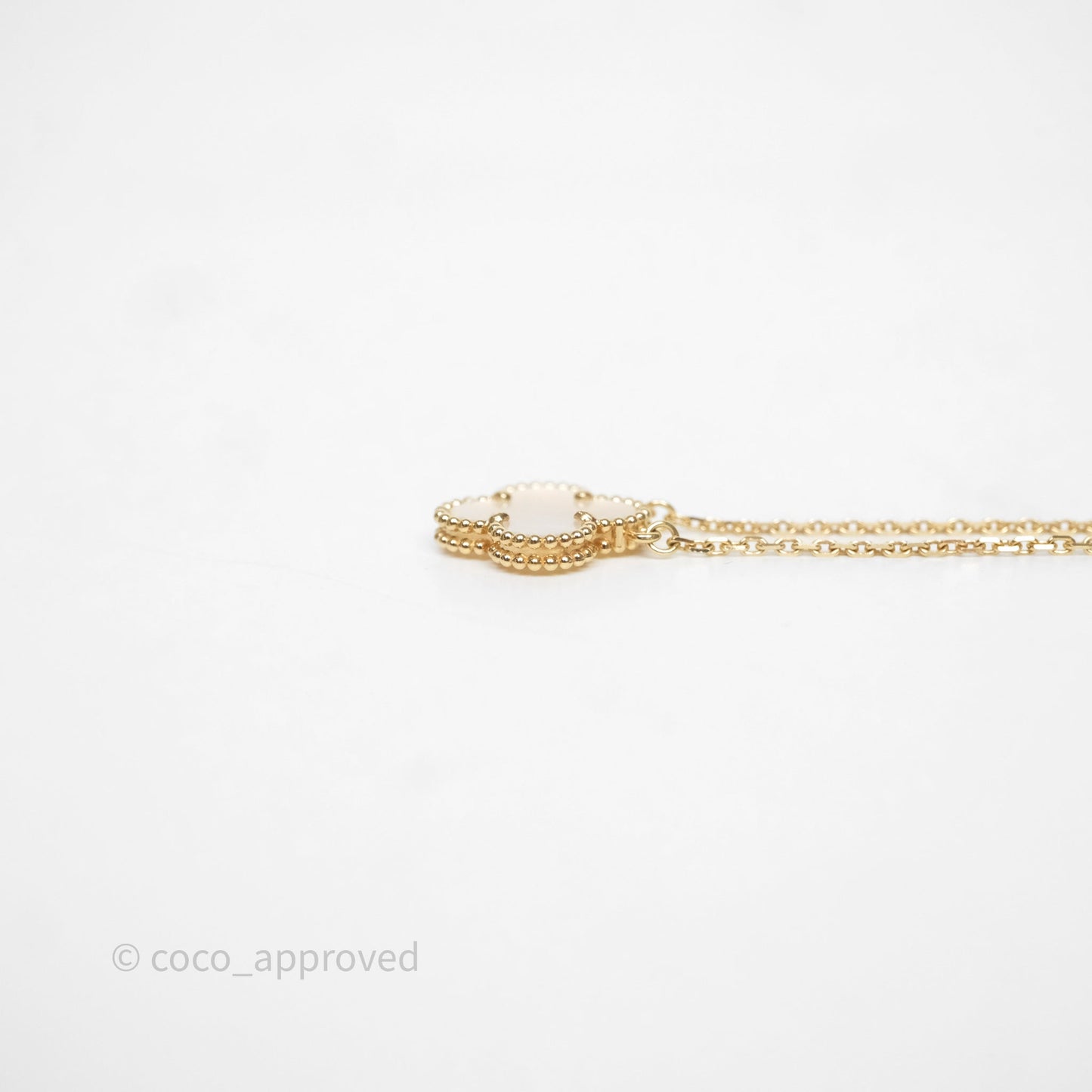 Van Cleef & Arpels Vintage Alhambra Pendant Necklace White Mother-of-pearl Yellow Gold