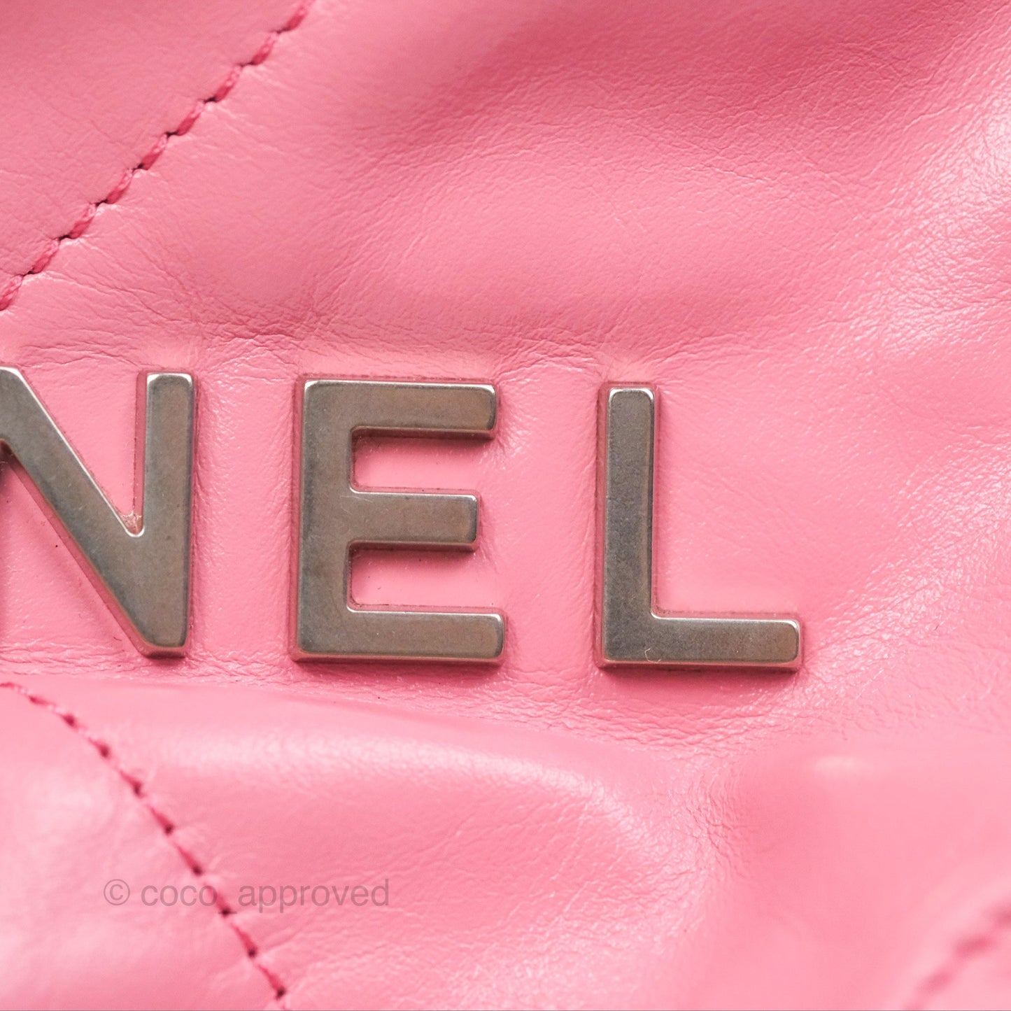 Chanel 22 Mini Bag Pink Crumpled Calfskin Aged Silver Hardware