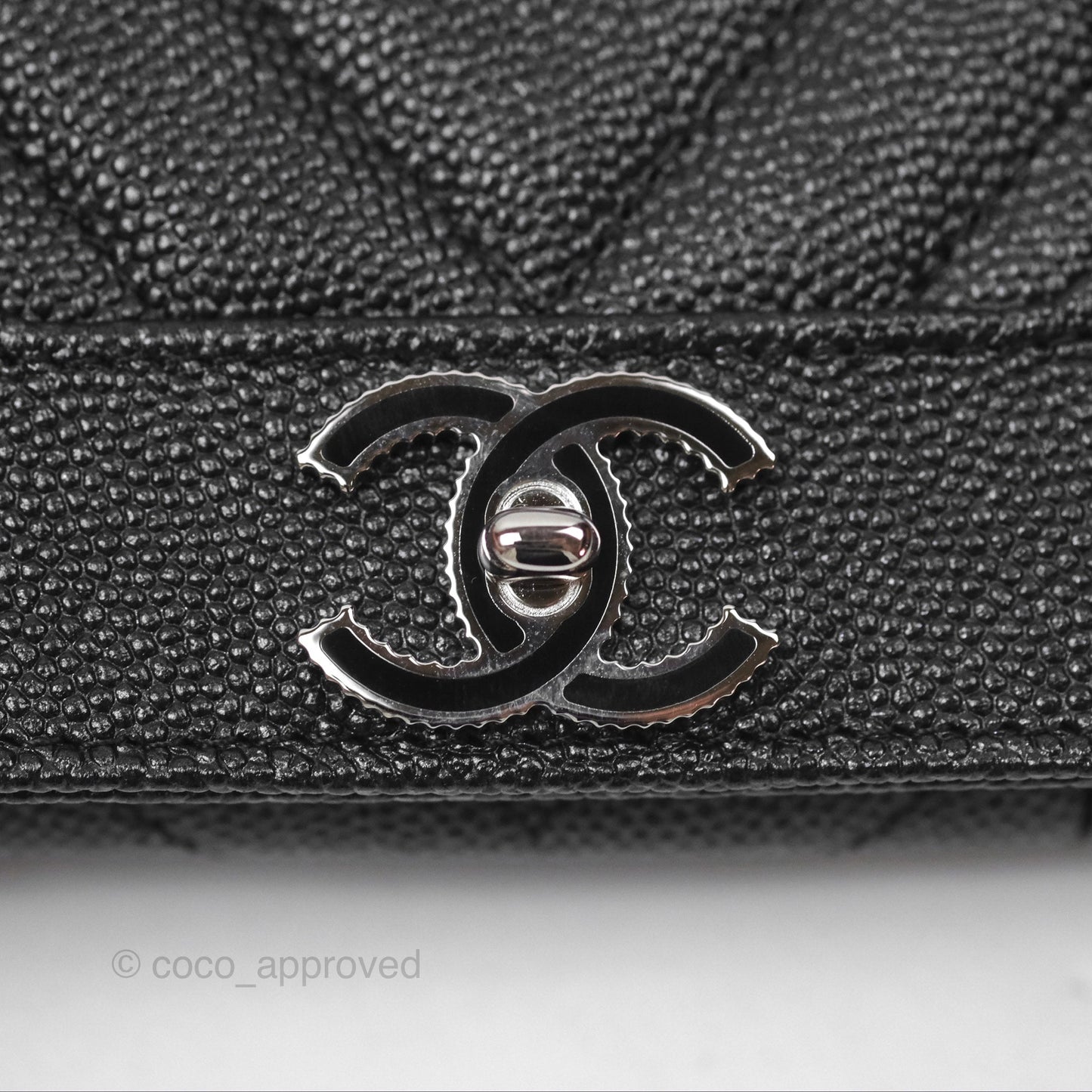 Chanel Chevron Mademoiselle Card Holder Iridescent Black Caviar Silver Hardware