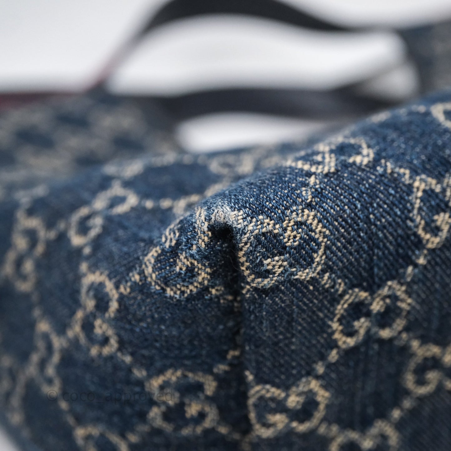 Gucci Giglio Small Tote Bag Blue and White GG Denim