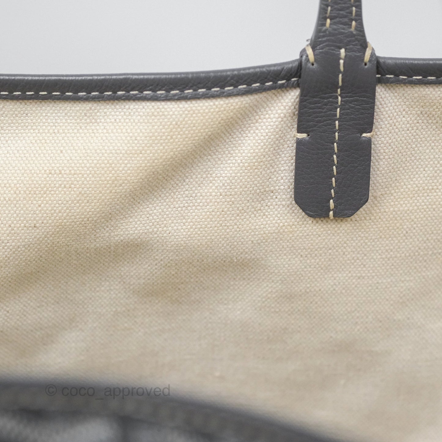 Goyard St Louis Tote PM ⁣⁣⁣⁣⁣⁣⁣⁣⁣⁣⁣⁣⁣⁣⁣⁣⁣⁣⁣⁣Grey Canvas