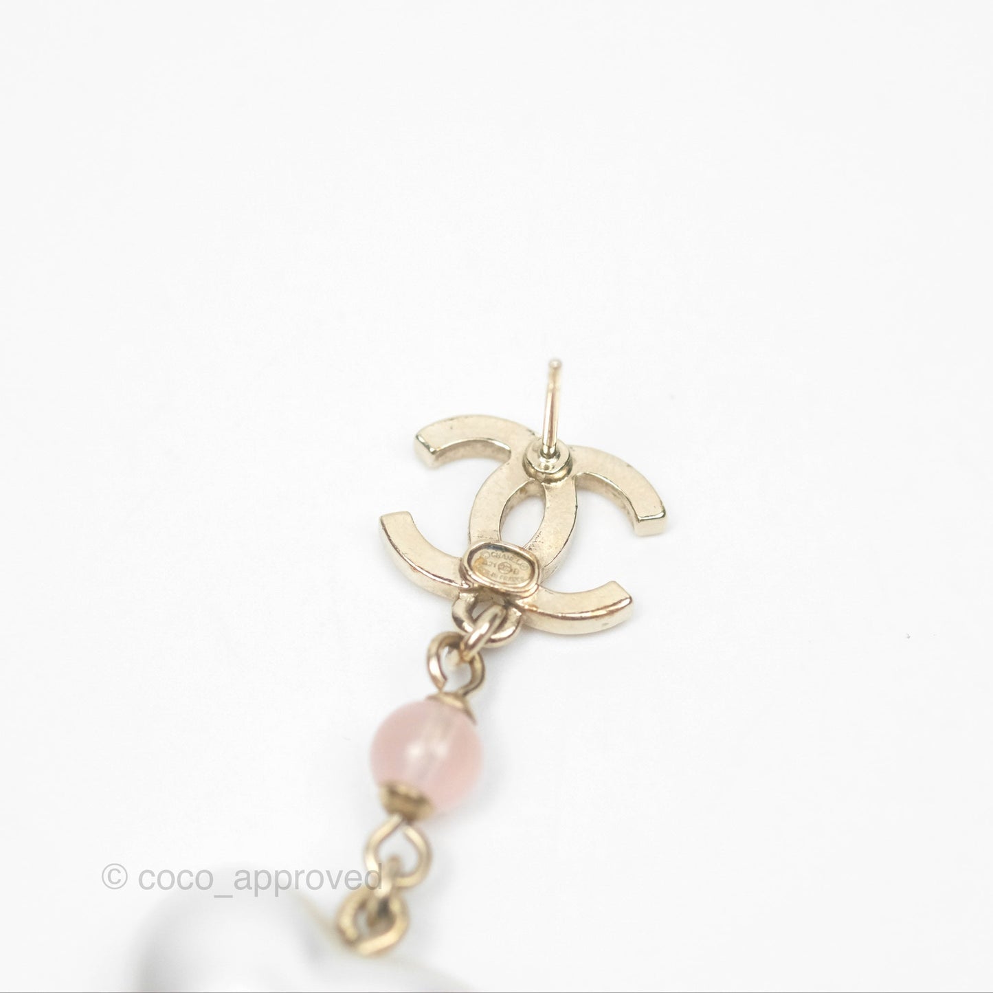 Chanel CC Pink Bead Heart Pearl Crystal CC Drop Earrings Gold Tone 21B
