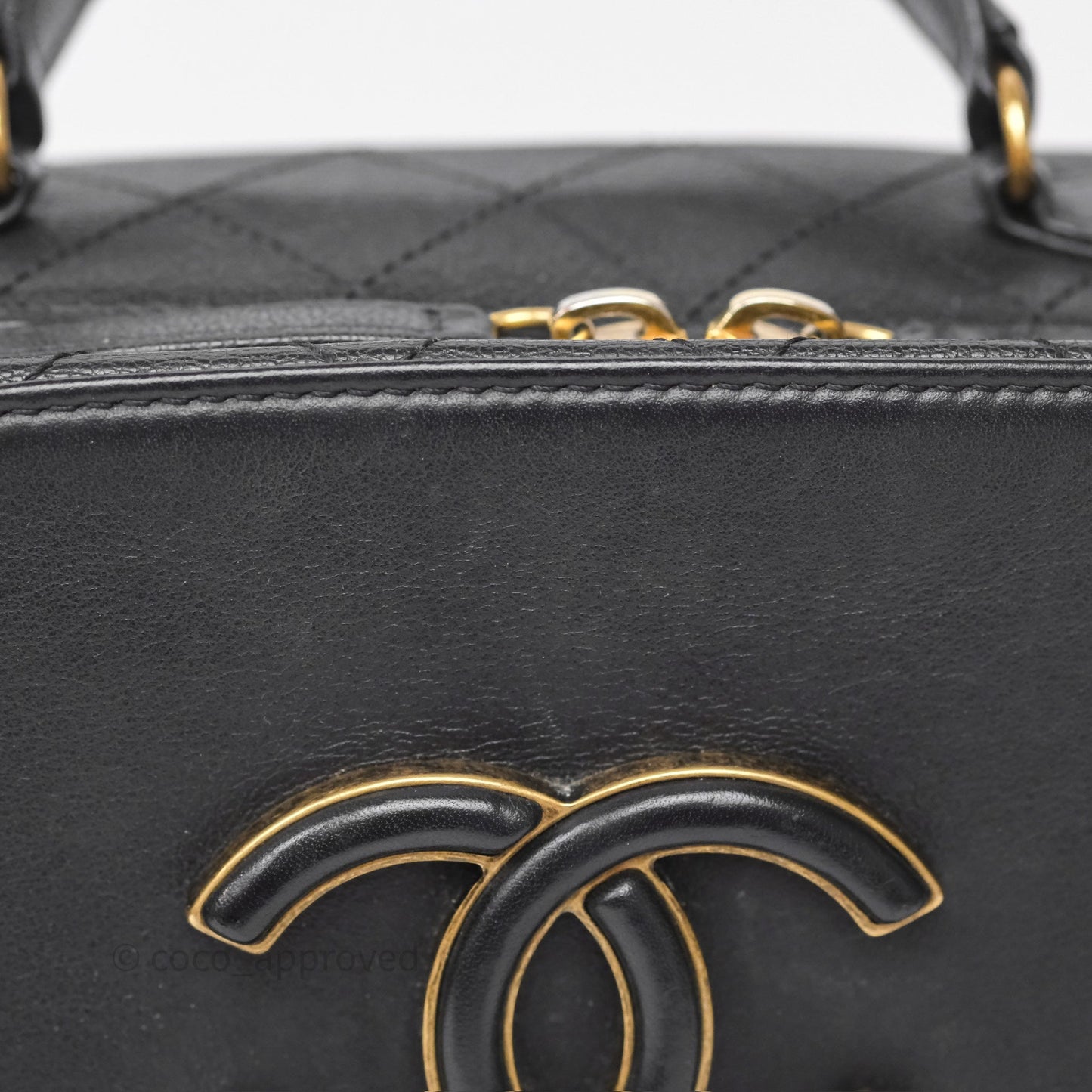 Chanel Coco Curve Vanity Black Calfskin & Goatskin Antique Gold Hardware