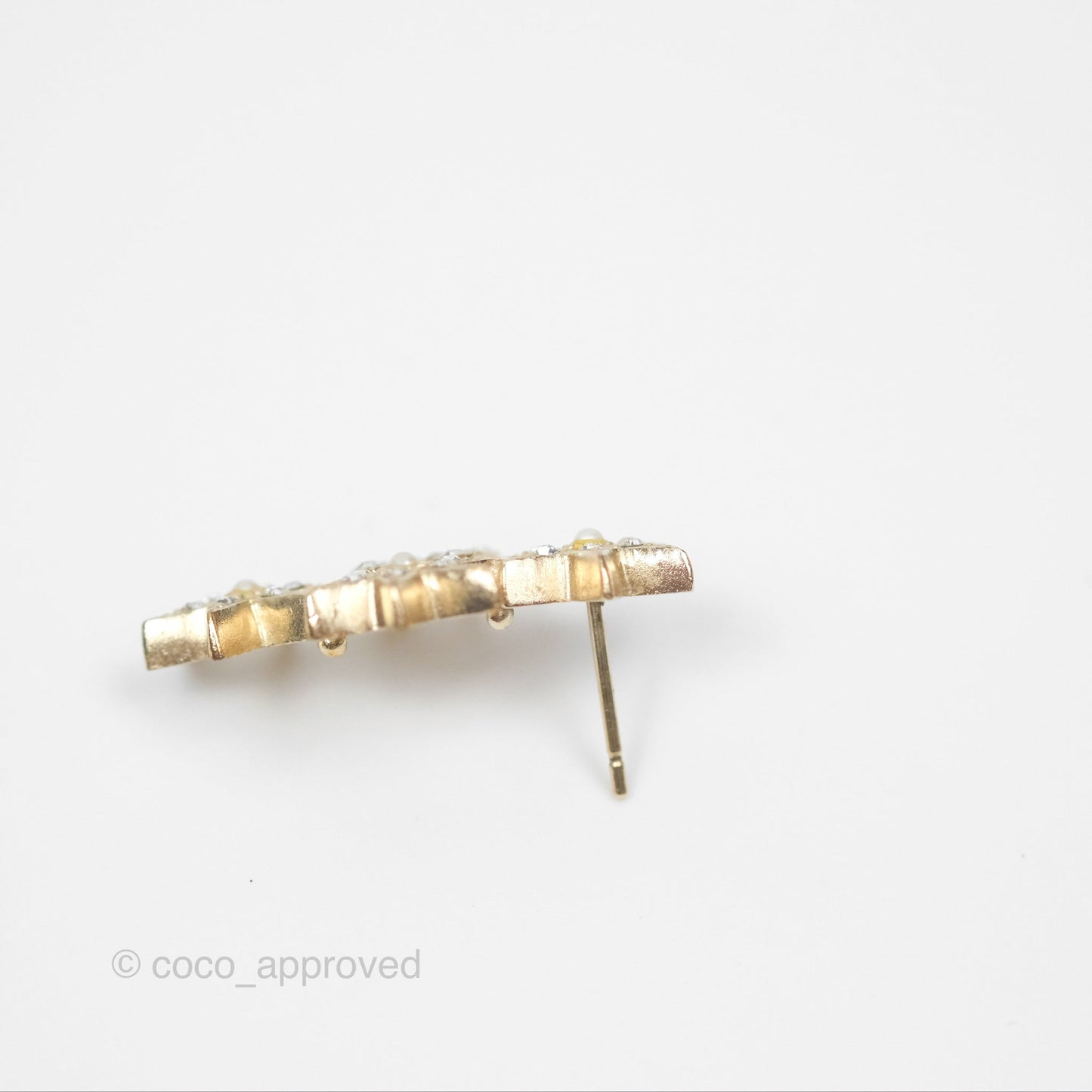 Chanel Crystal CC Star Earrings Gold Tone 15A