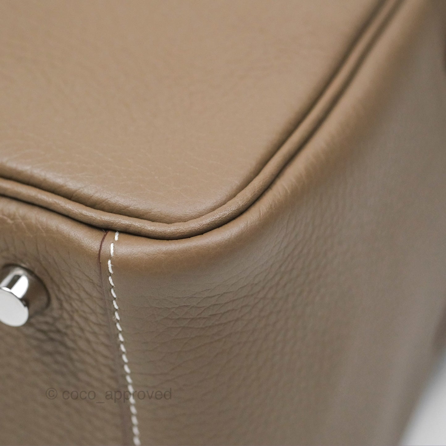 Hermès Lindy 26 Etoupe 18 Clemence Palladium Hardware