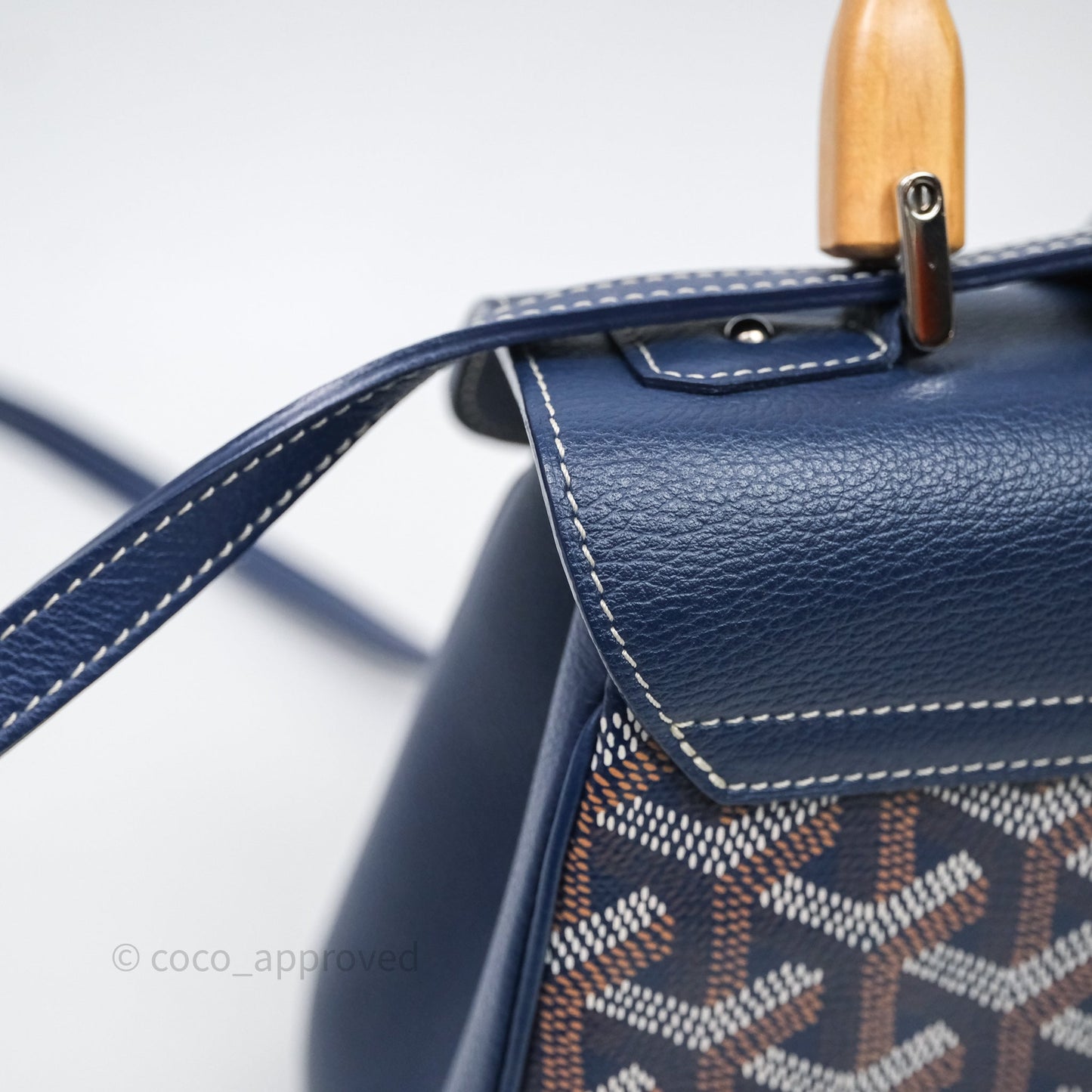 Goyard Saïgon Mini Bag Chevroches Calfskin Navy Silver Hardware