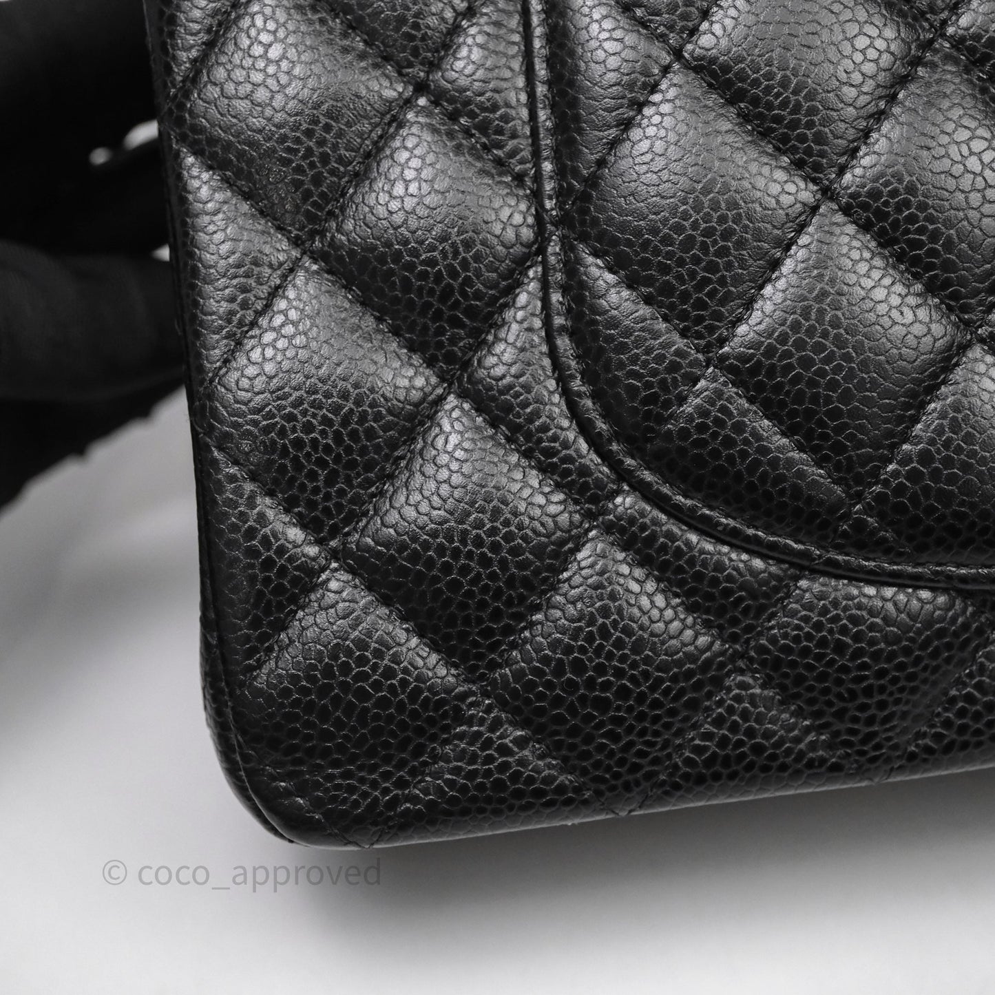 Chanel Classic M/L Medium Flap Quilted Black Caviar Gold Hardware