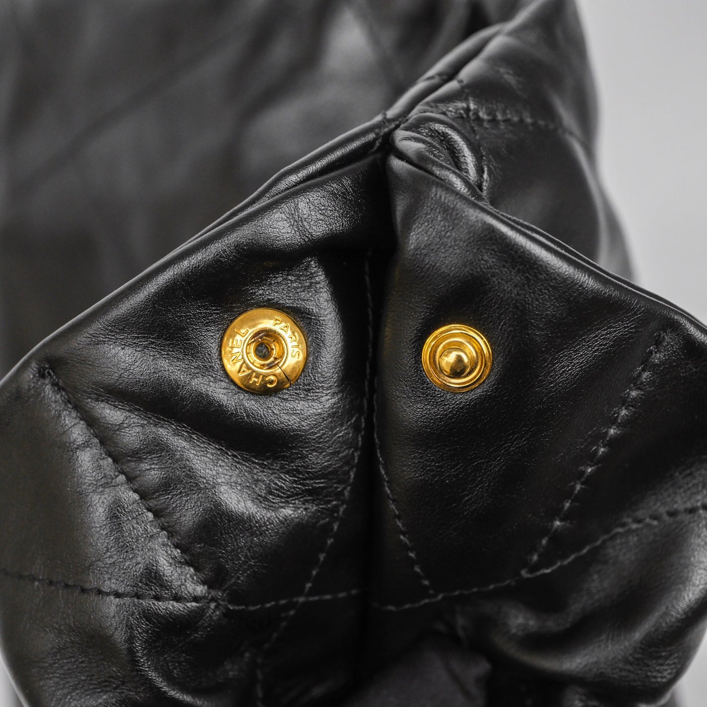 Chanel 22 Bag Medium Black Calfskin Aged Gold Hardware