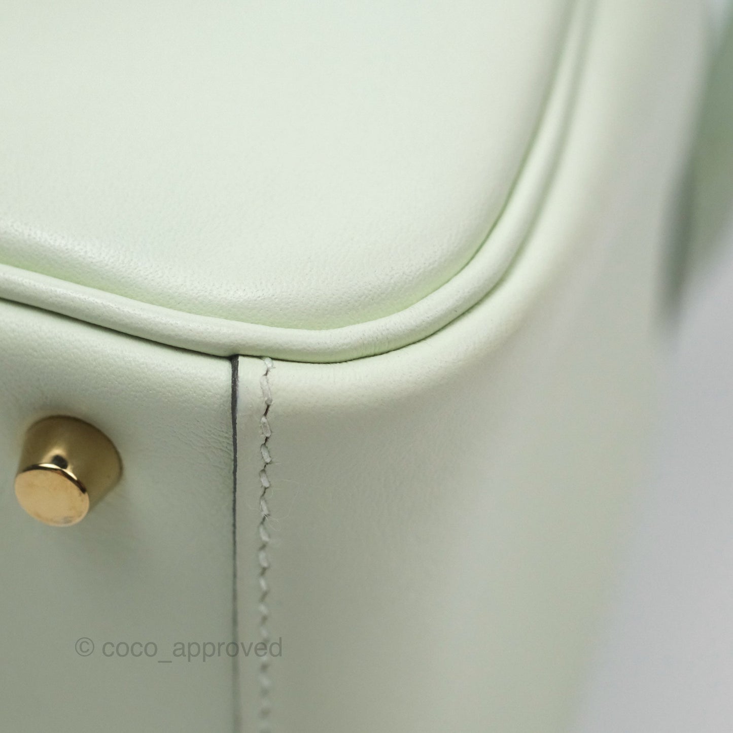 Hermès Mini Lindy Touch Vert Fizz 0S Swift Alligator Handle Gold Hardware