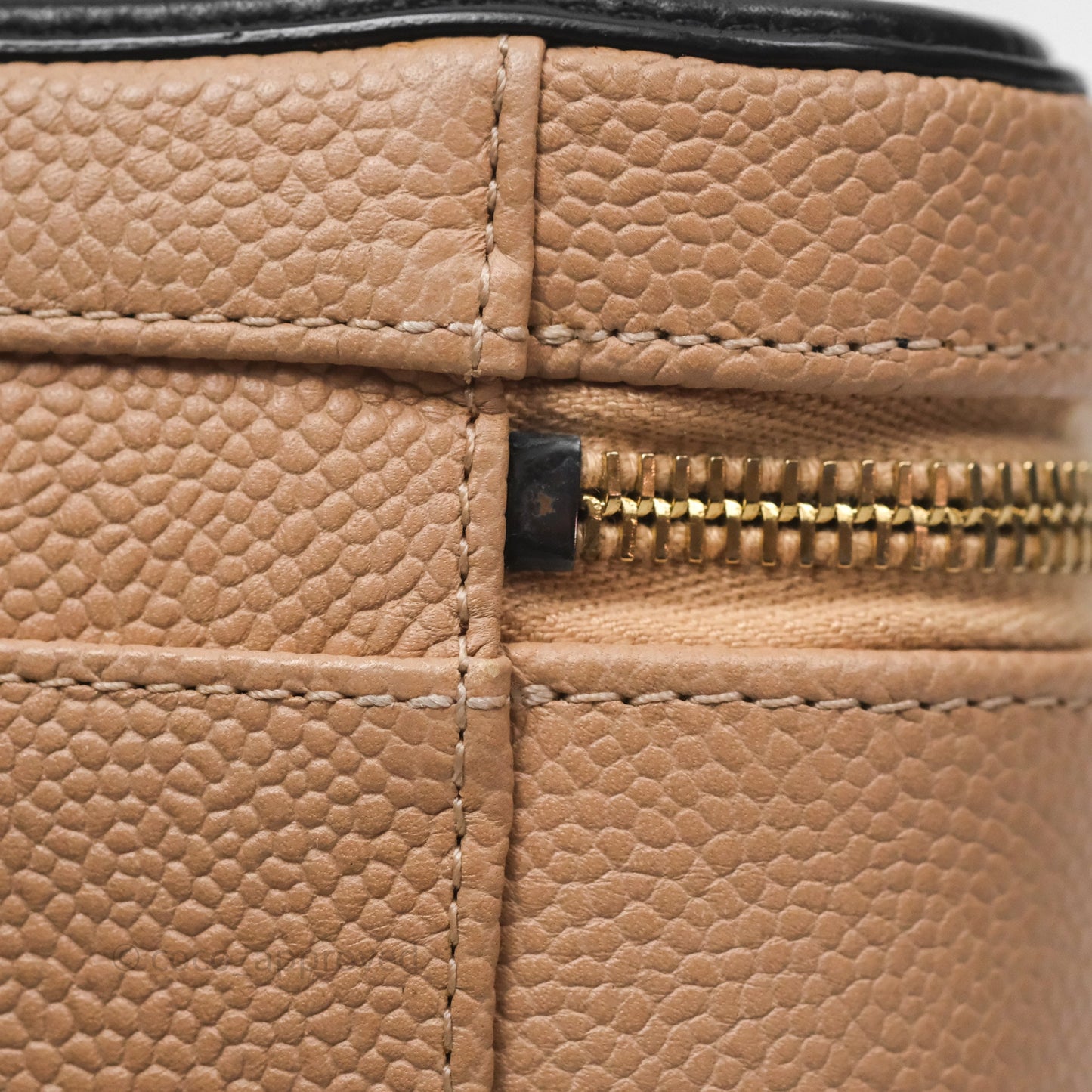 Chanel Quilted Medium CC Filigree Vanity Case Beige Caviar Gold Hardware