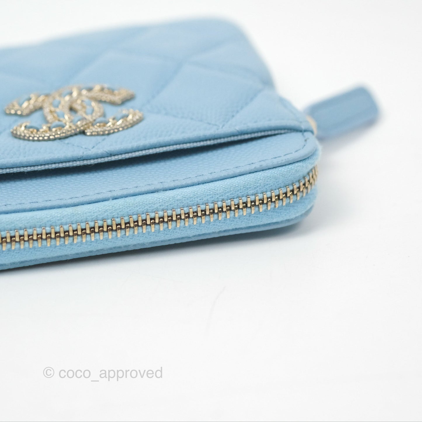 Chanel Zipped Coin Purse Card Holder Blue Caviar 22S