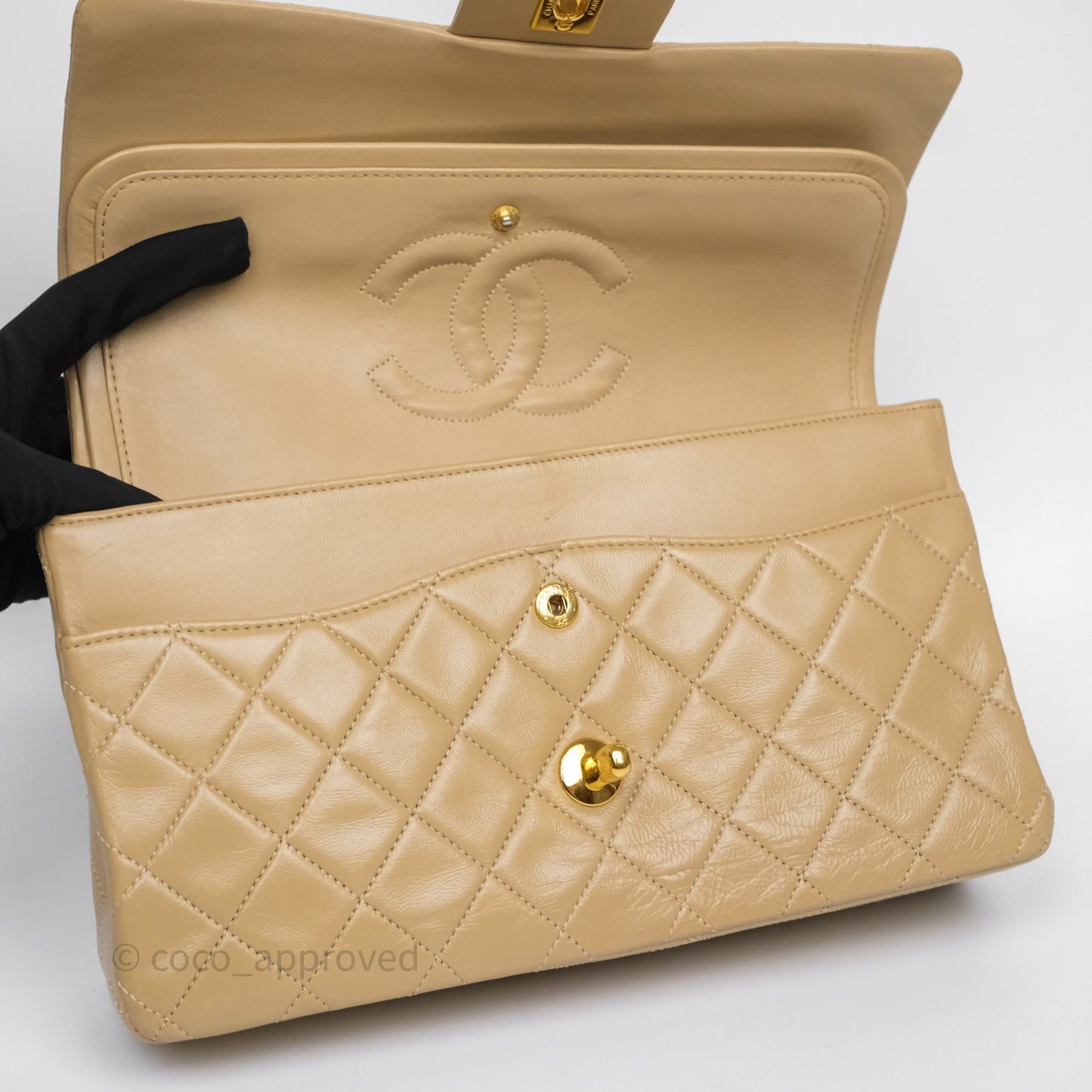 Chanel Vintage Medium Classic Flap Beige Lambskin 24K Gold Hardware