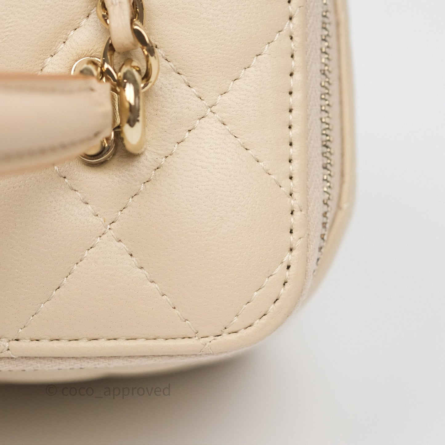 Chanel Vanity Rectangular Top Handle Ecru/Beige Lambskin Gold Hardware 23P