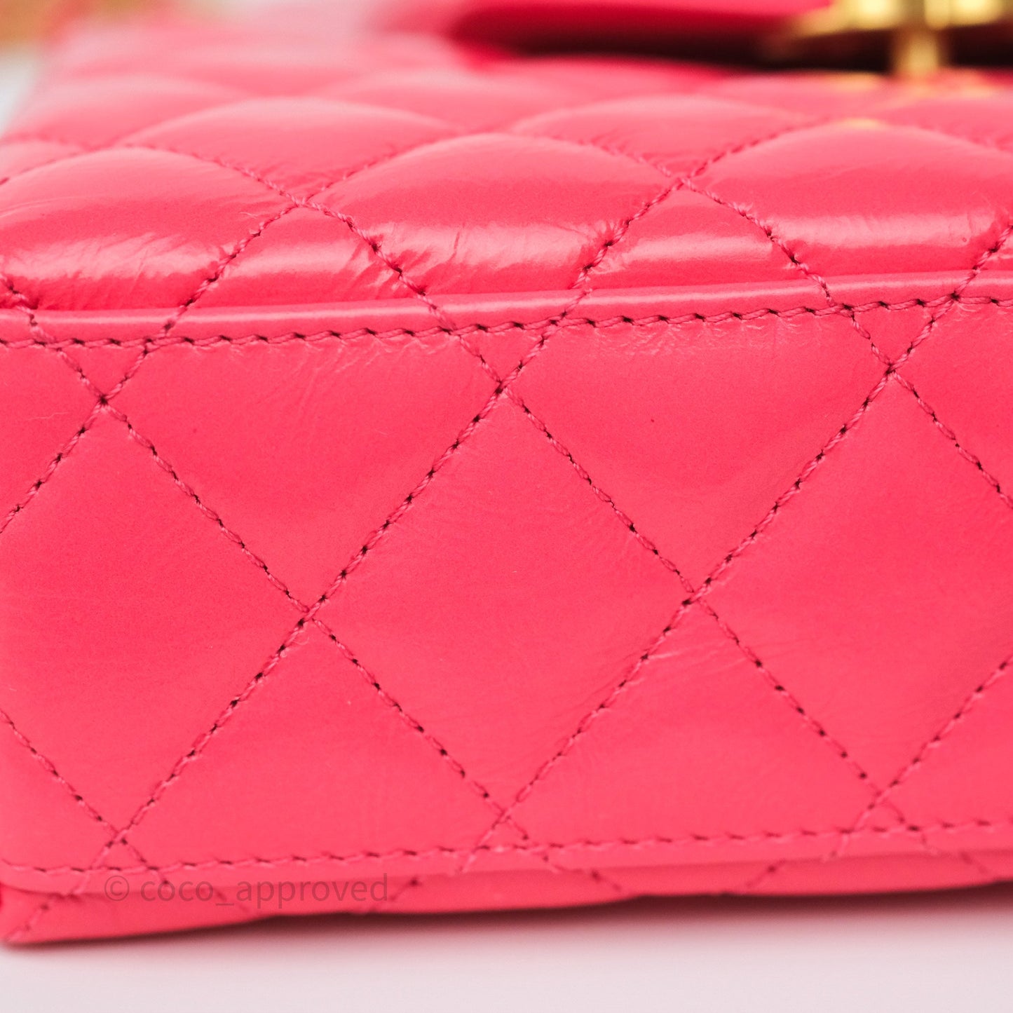 Chanel Kelly Bag Pink Shiny Calfskin Aged Gold Hardware