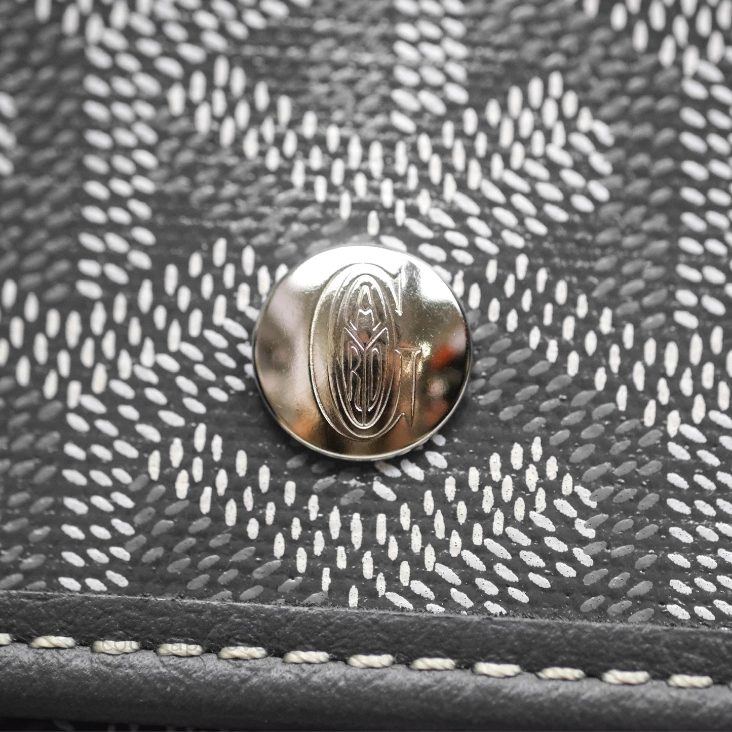 Goyard St Louis Tote PM ⁣⁣⁣⁣⁣⁣⁣⁣⁣⁣⁣⁣⁣⁣⁣⁣⁣⁣⁣⁣Grey