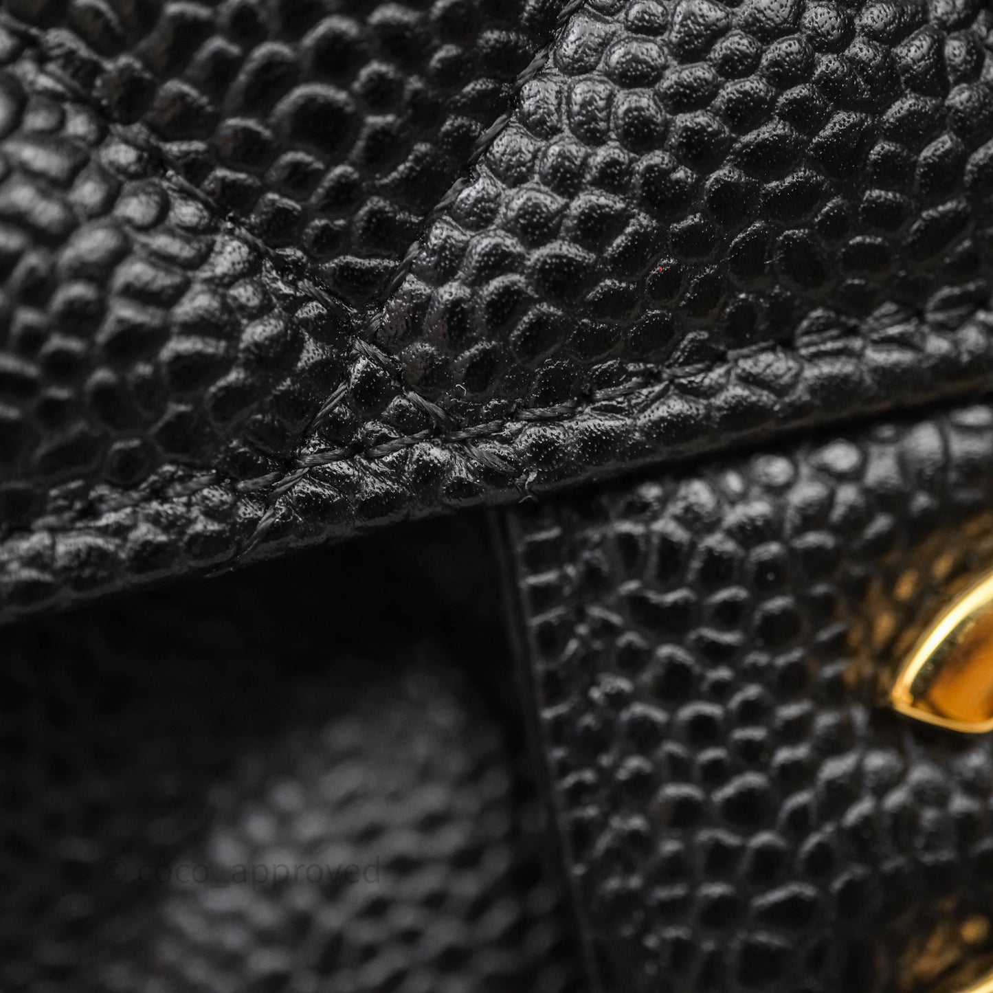Chanel Classic M/L Medium Flap Quilted Black Caviar Gold Hardware