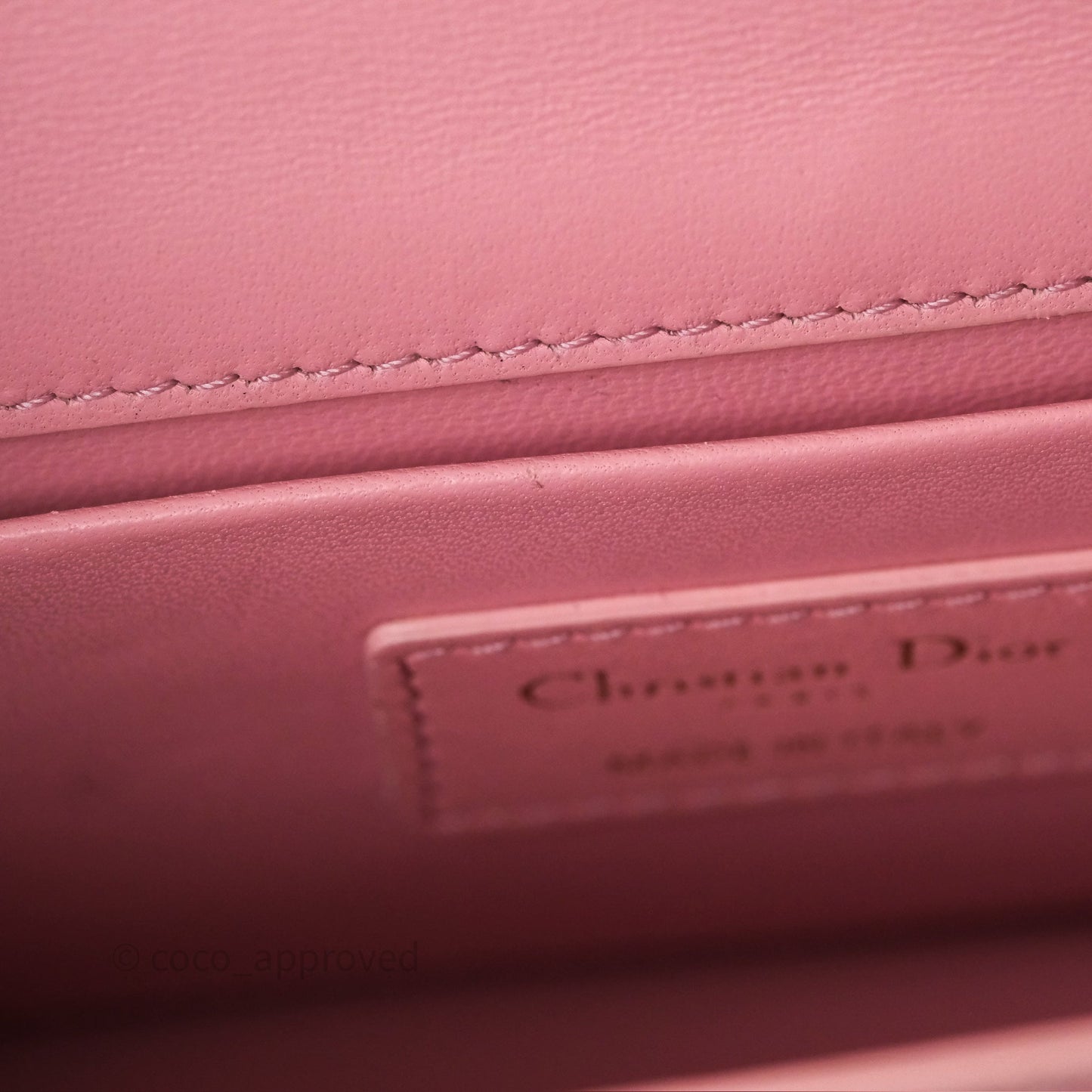 Dior 30 Montaigne East-West Chain Bag Pink