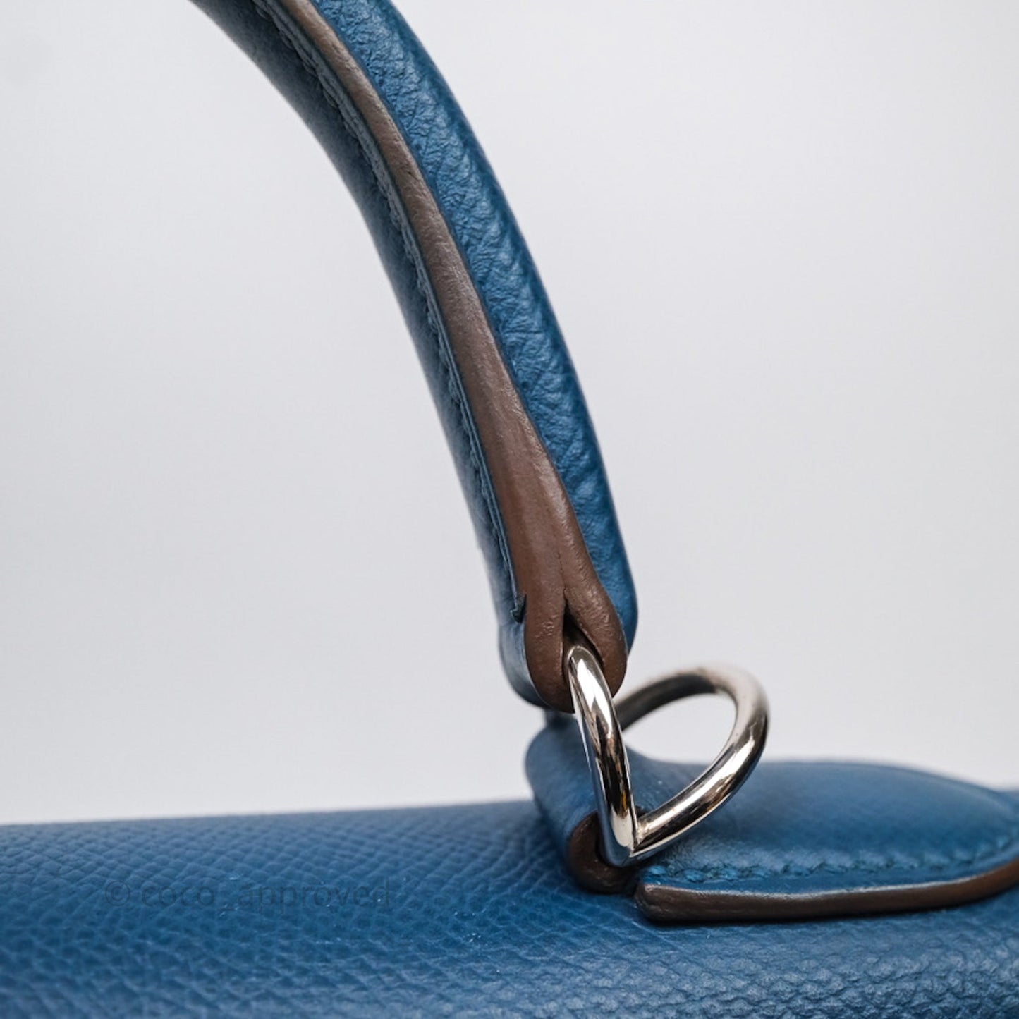 Hermès Kelly 32 Sellier Bleu Thalassa 7A/ White Epsom Palladium Hardware