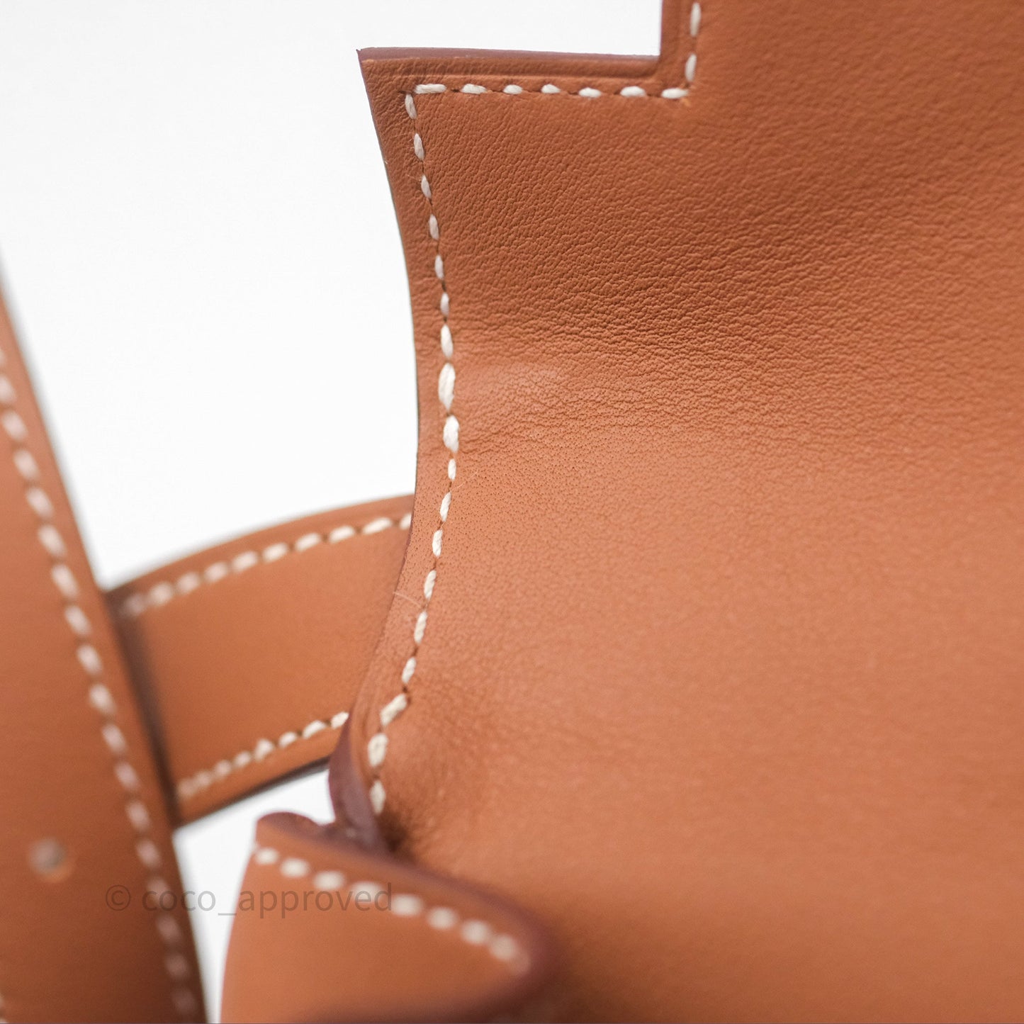 Hermès Kelly Moove Gold 37 Swift Gold Hardware