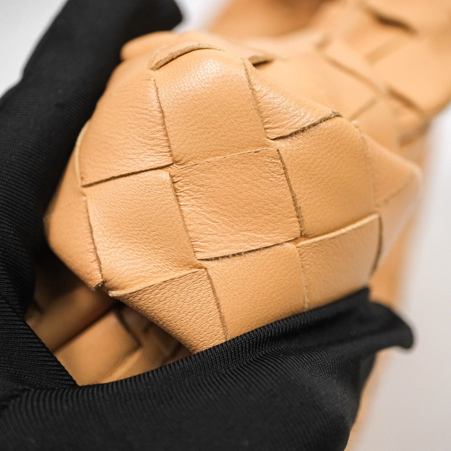 Bottega Veneta Mini Jodie Bag Intrecciato Beige Lambskin