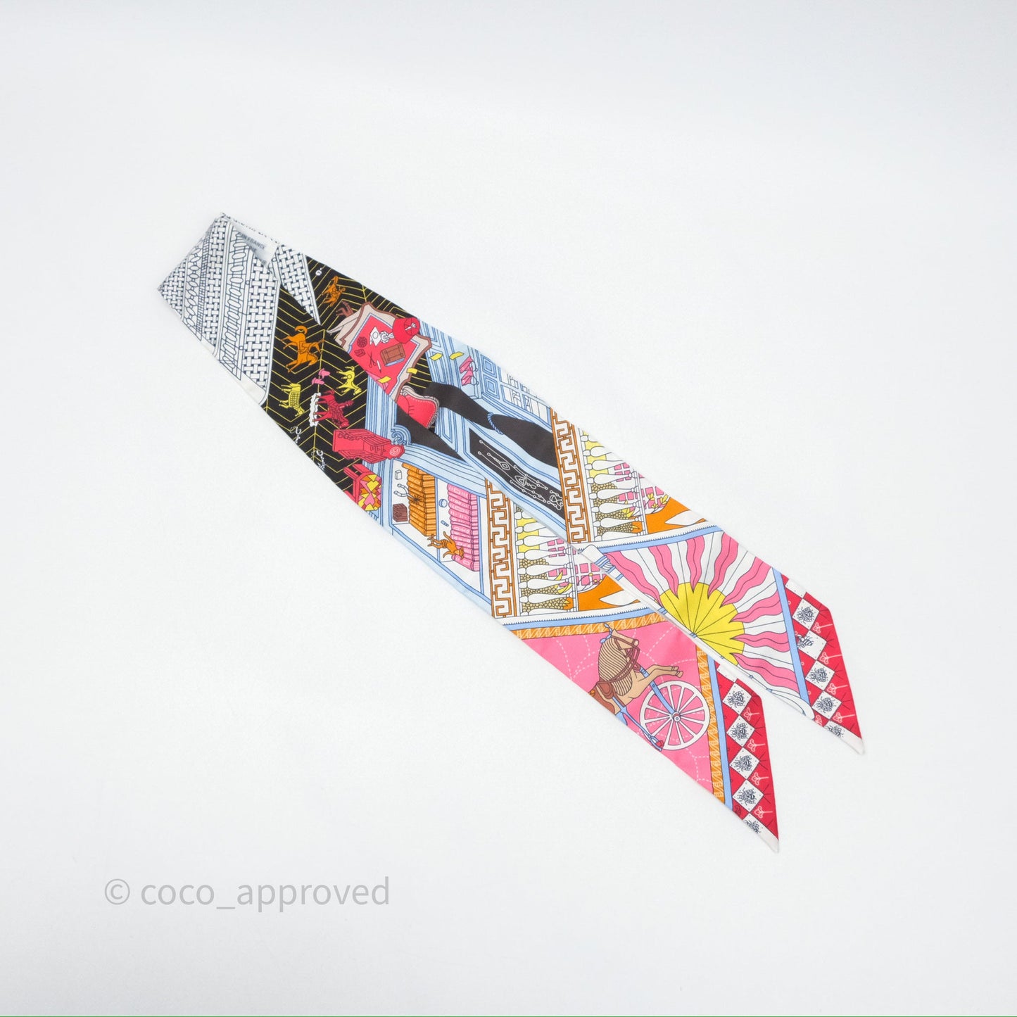Hermès Objets de Curiosite Silk Twilly
