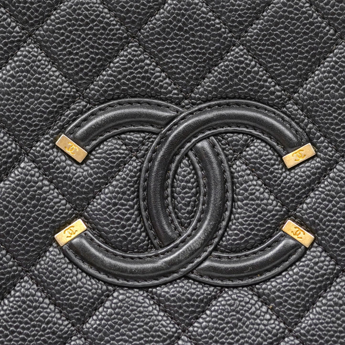 Chanel Quilted Medium CC Filigree Vanity Case Black Caviar Gold Hardware