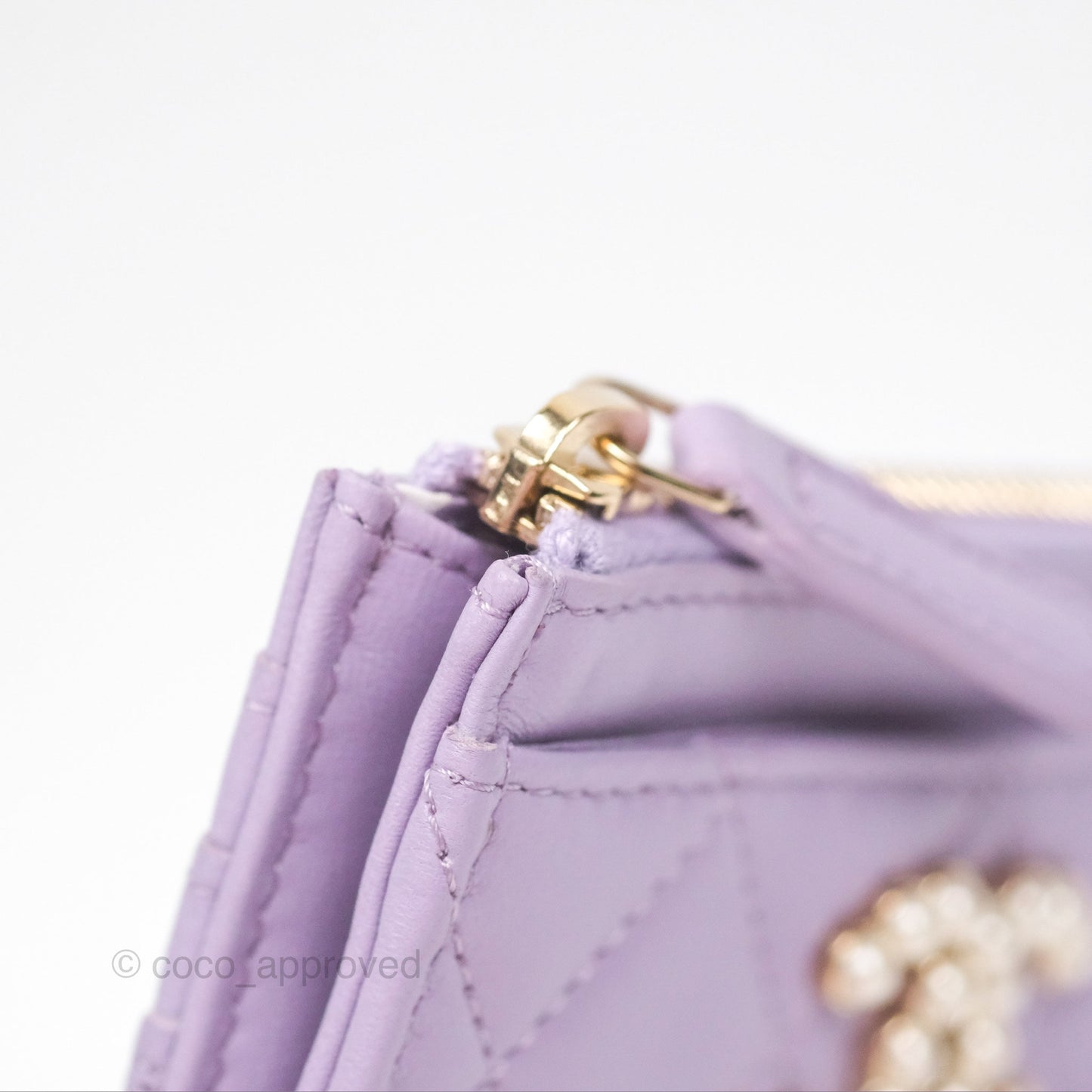 Chanel Pearl CC Zipped Card Holder Lilac Lambskin Gold Hardware 24P