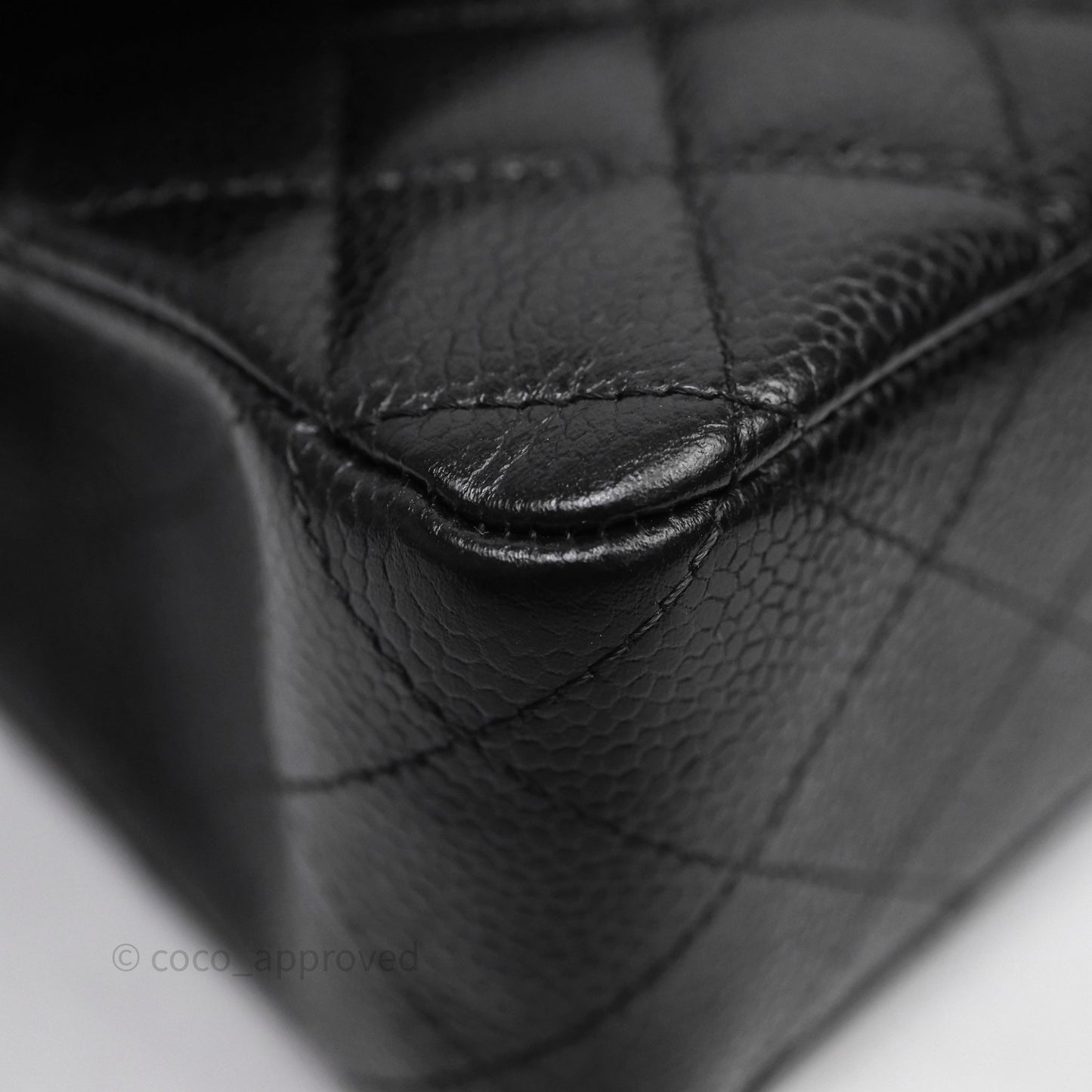 Chanel Classic M/L Medium Flap Quilted Black Caviar Gold Hardware