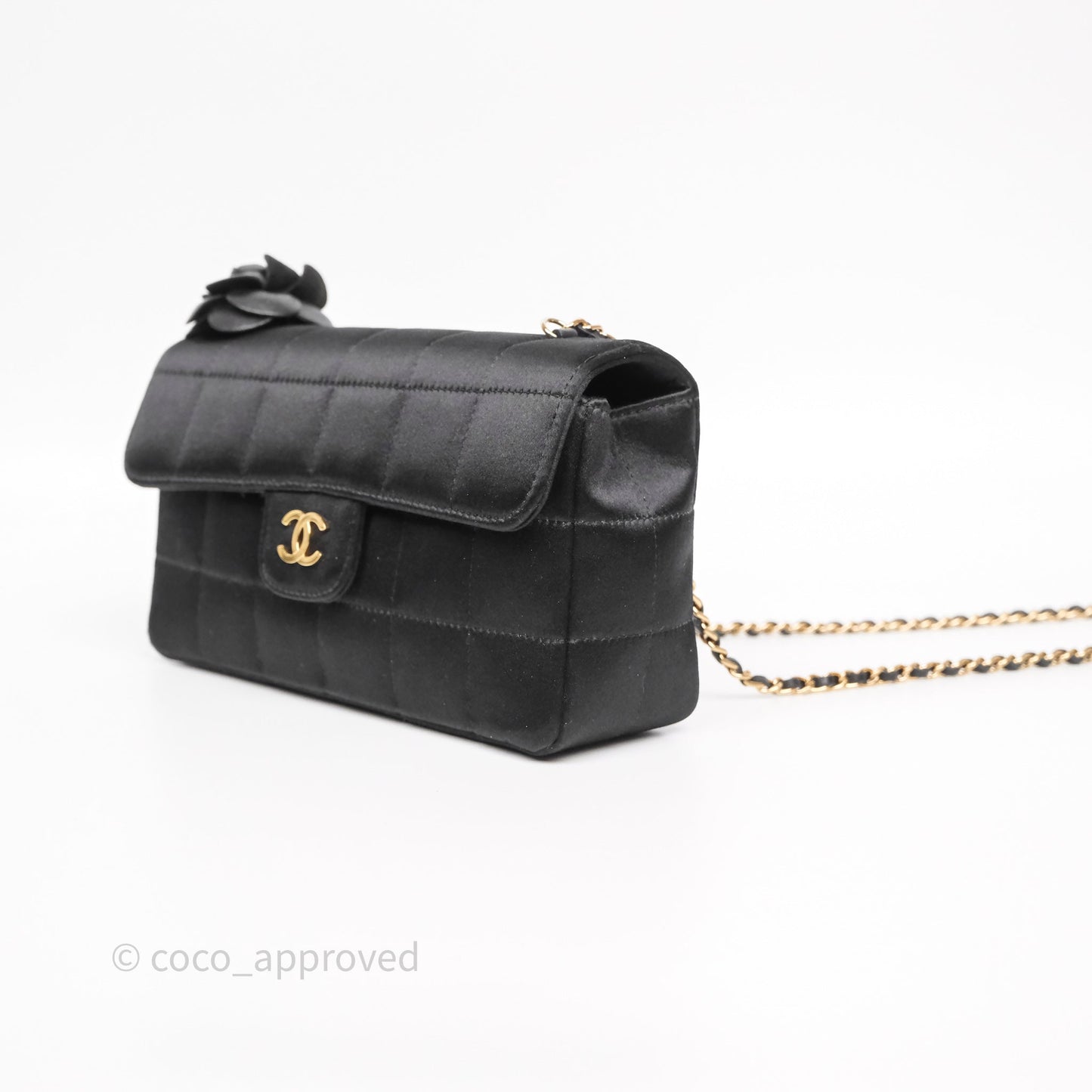 Chanel Vintage Mini Chocolate Bar Camellia Flap Black Velvet Gold Hardware