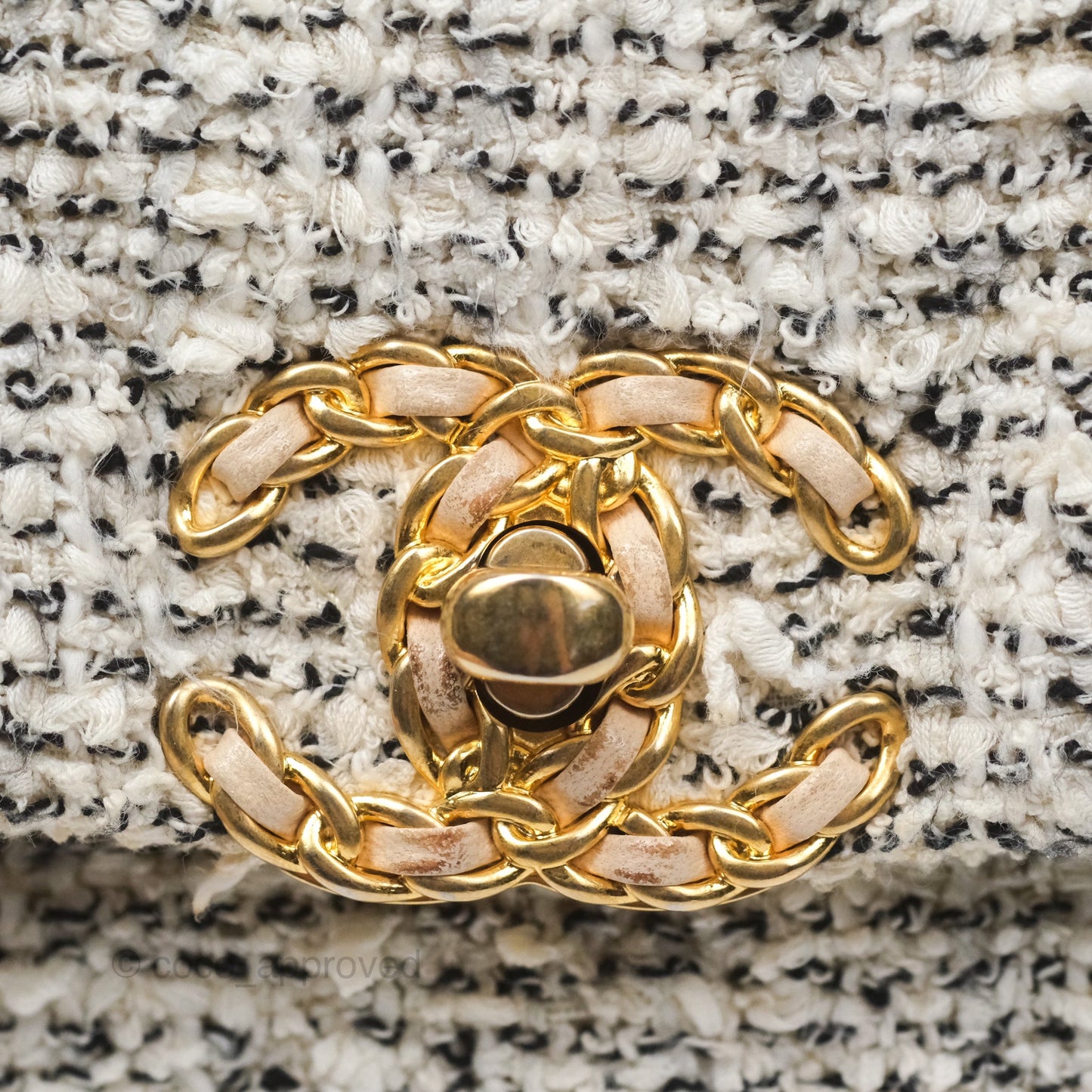 Chanel 19 Small Tweed Oreo Cream Mixed Hardware
