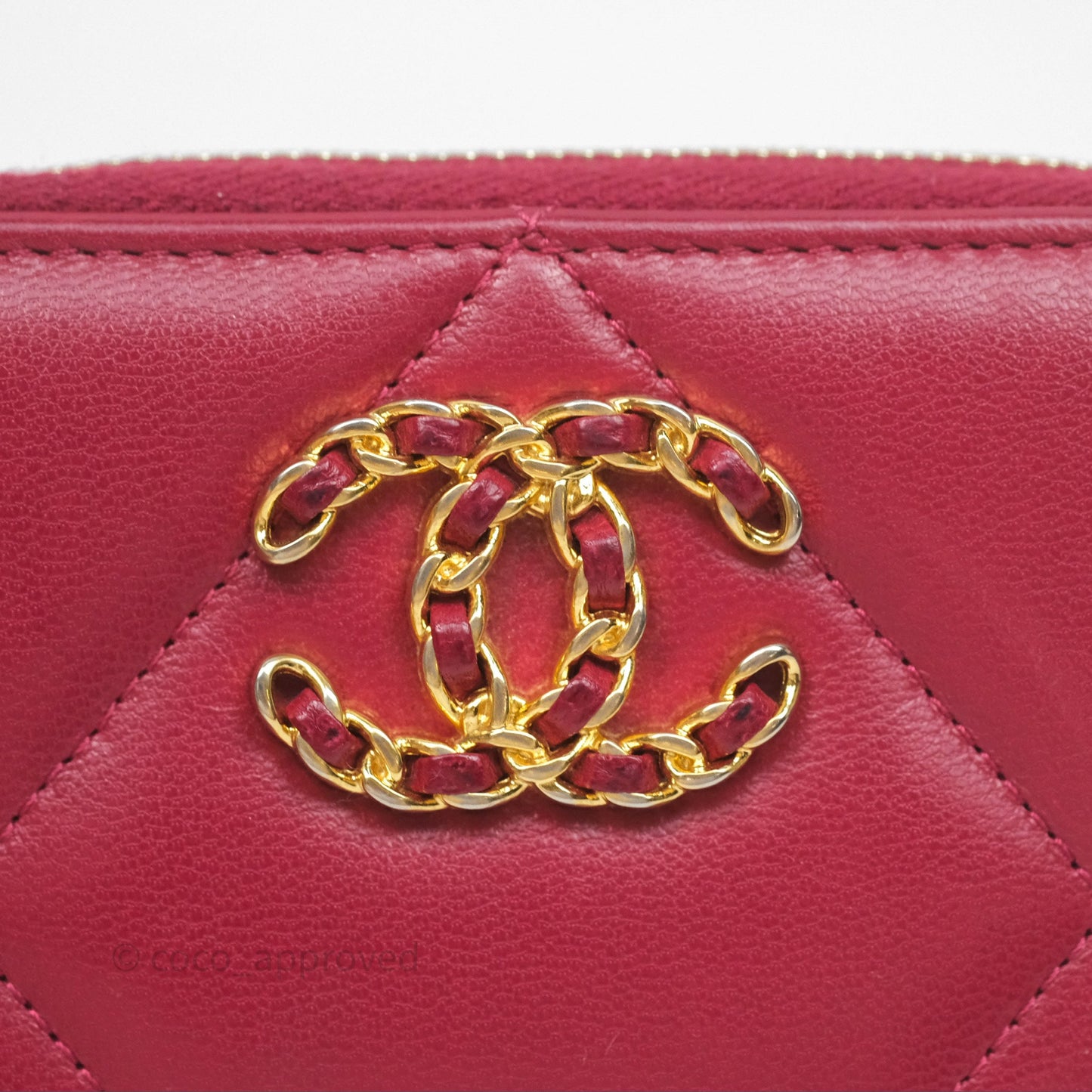 Chanel 19 Zip Card Holder Pink Lambskin Gold Hardware