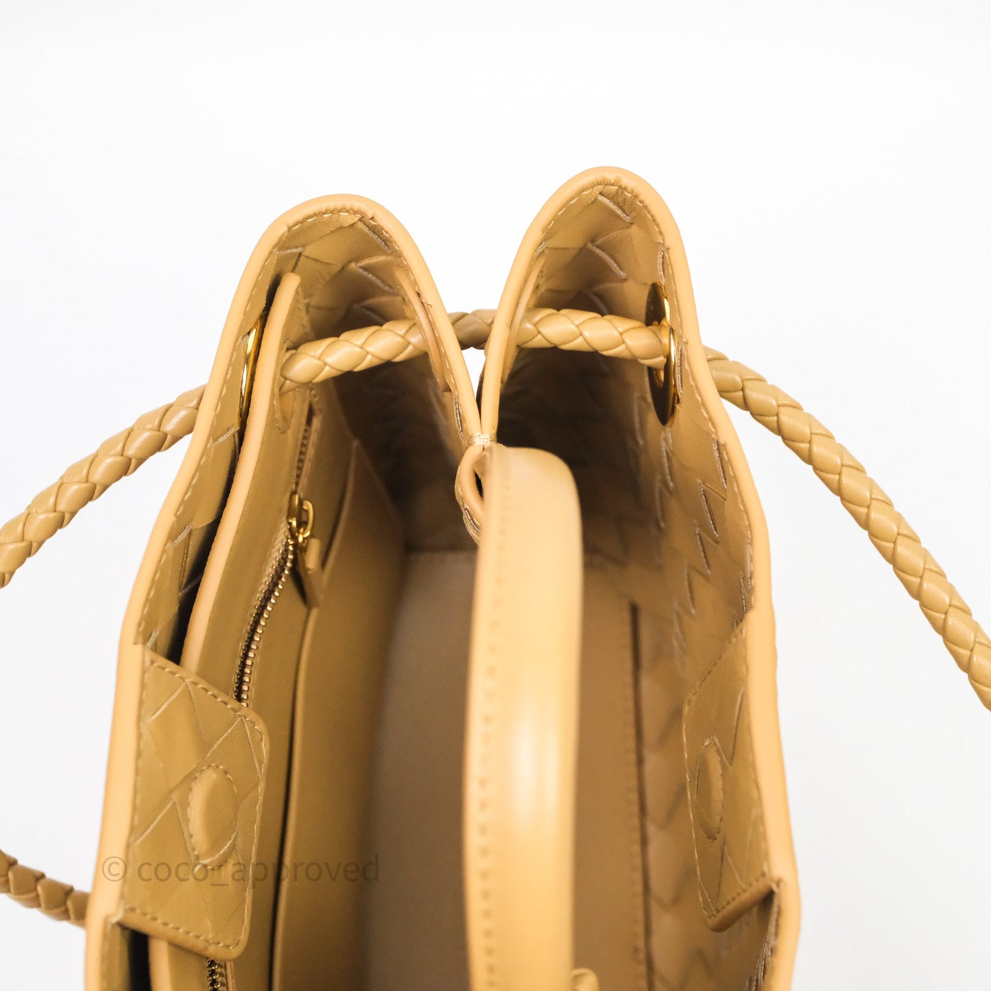 Bottega Veneta Small Andiamo Bag Dark Praline Intrecciato Lambskin