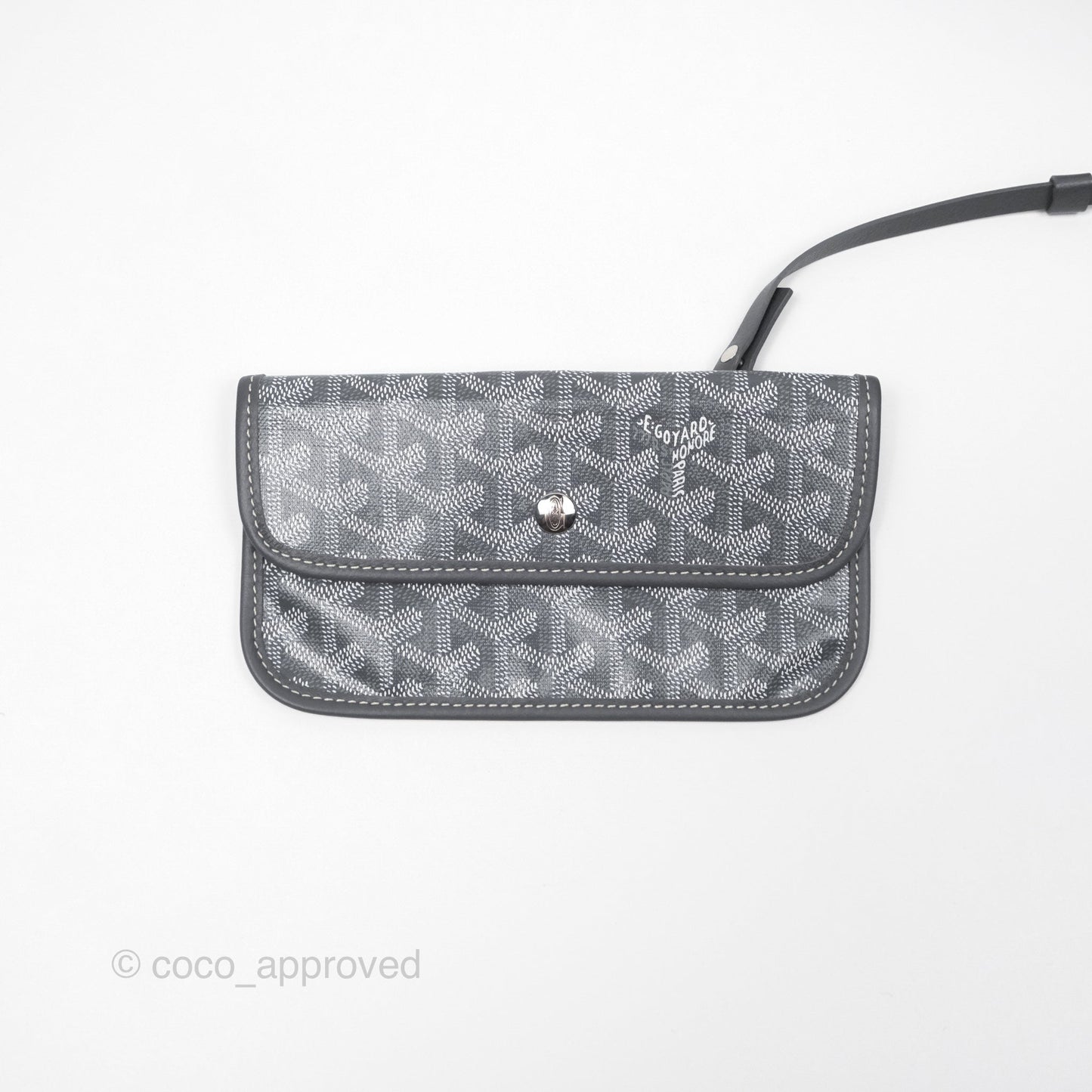 Goyard St Louis Tote PM ⁣⁣⁣⁣⁣⁣⁣⁣⁣⁣⁣⁣⁣⁣⁣⁣⁣⁣⁣⁣Grey Canvas