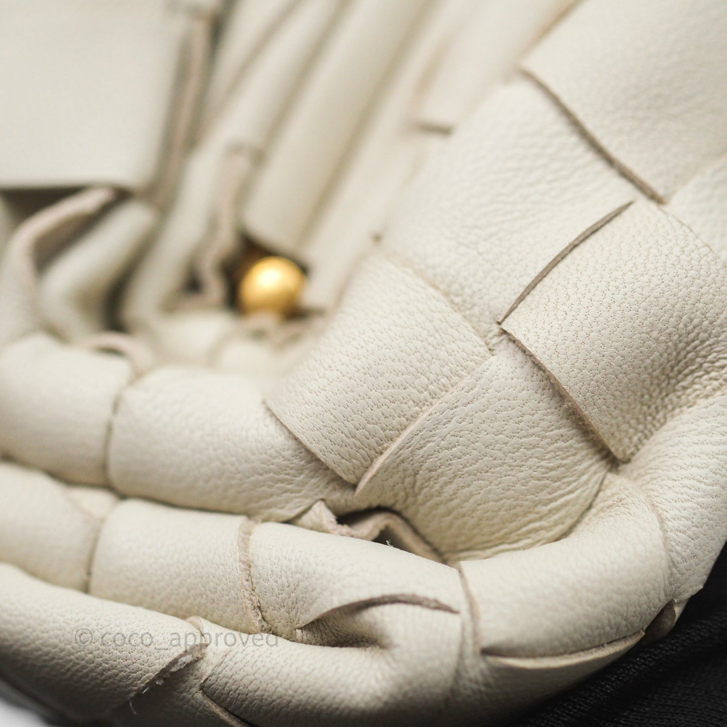 Bottega Veneta Mini Pouch Chalk Intrecciato Calfskin