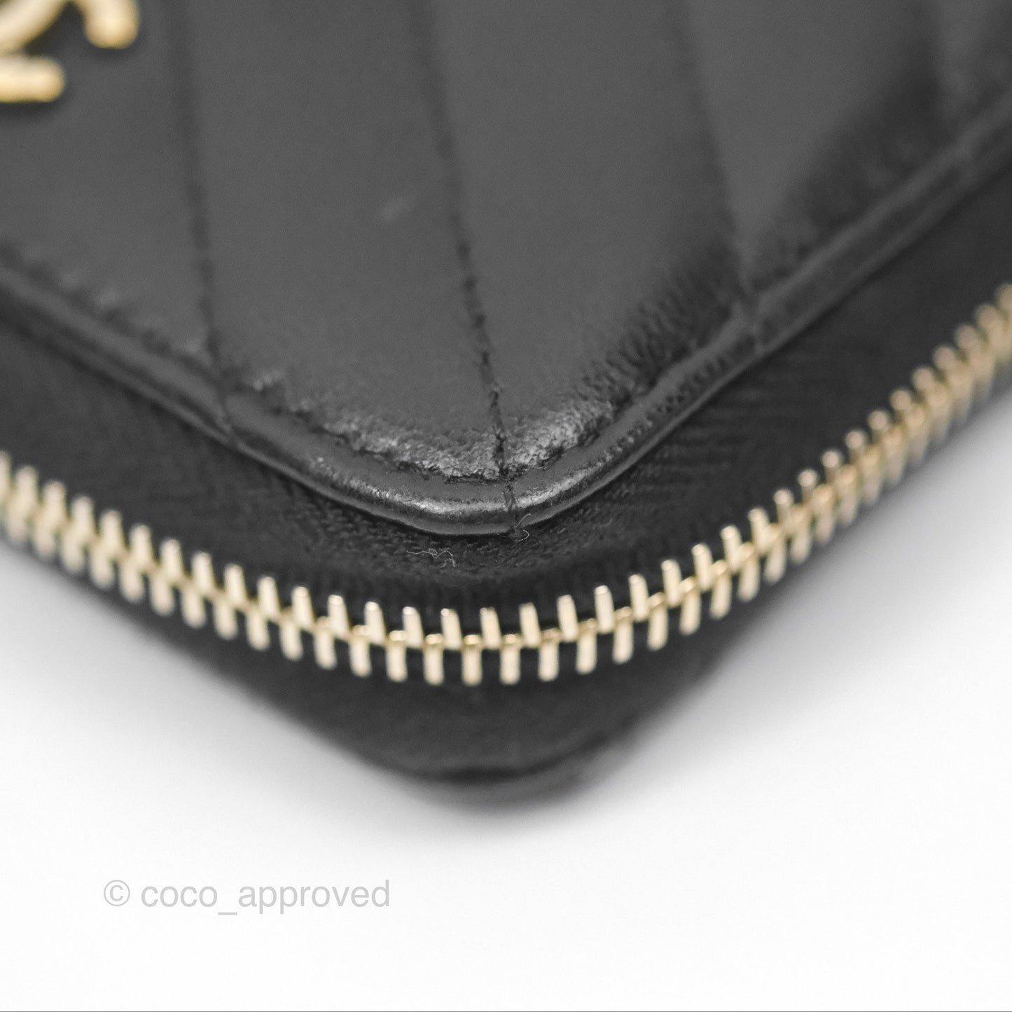 Chanel Chevron Zipped Coin Purse Black Lambskin Gold Hardware