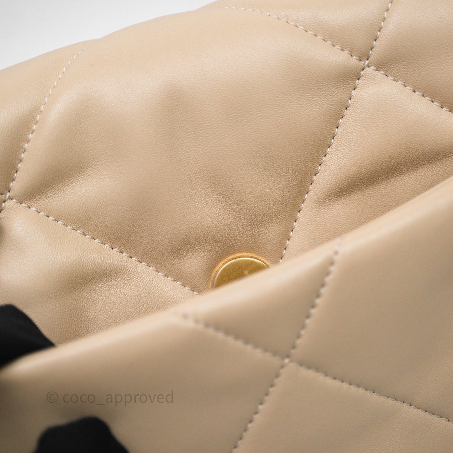 Chanel 19 Small Beige Lambskin Mixed Hardware