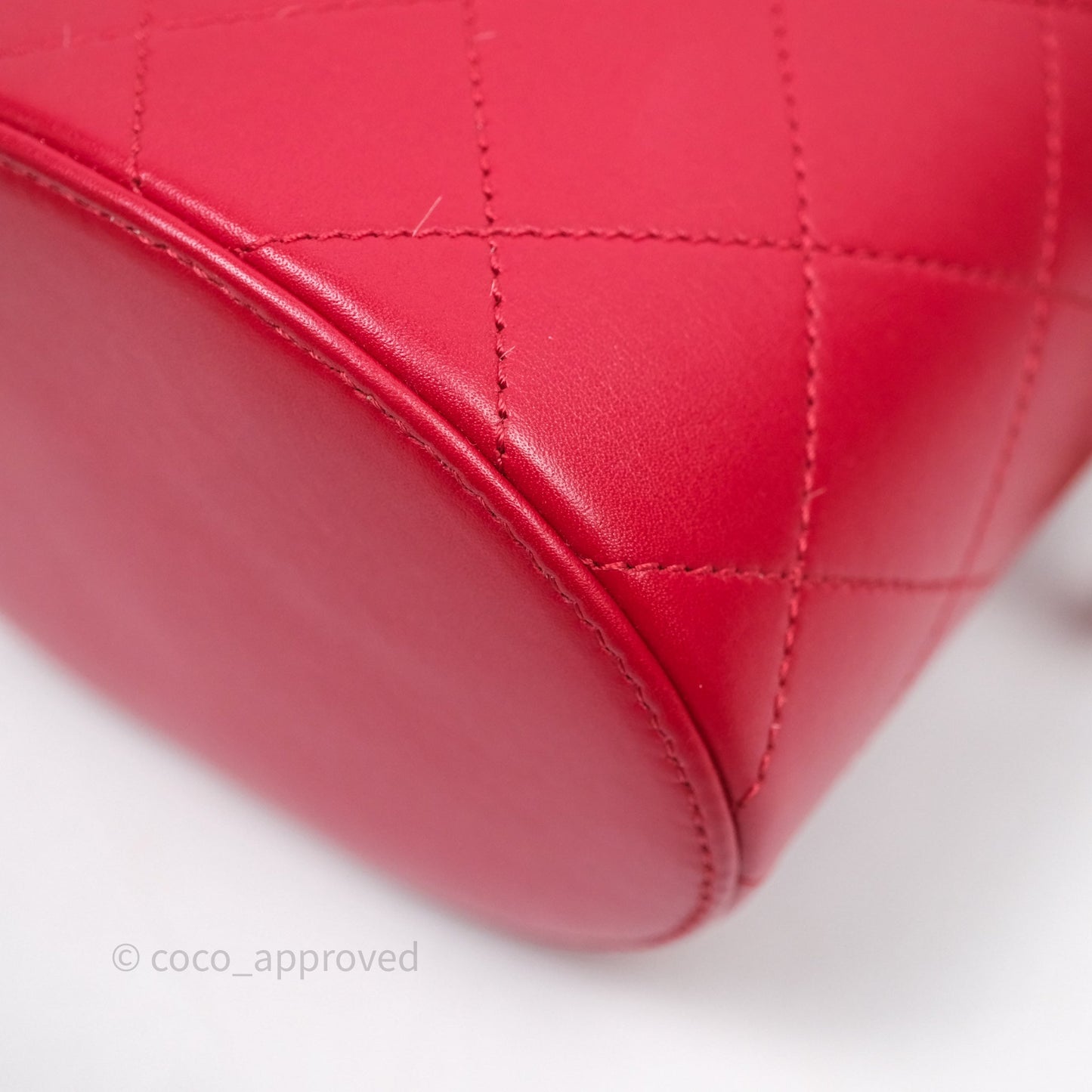 Chanel CC Vanity Case Red Calfskin Aged Gold Hardware