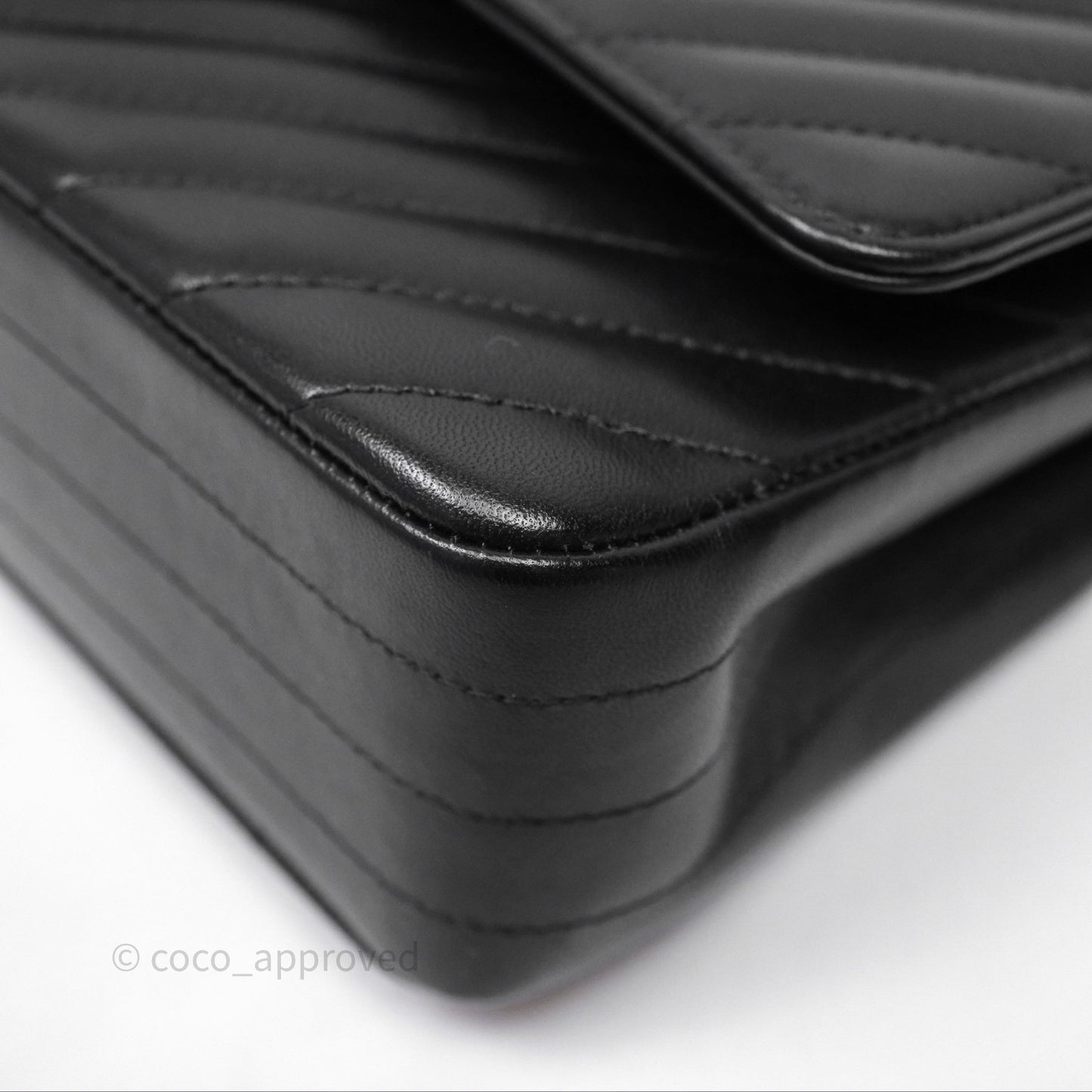 Chanel Classic M/L Medium Flap Chevron Black Lambskin Silver Hardware