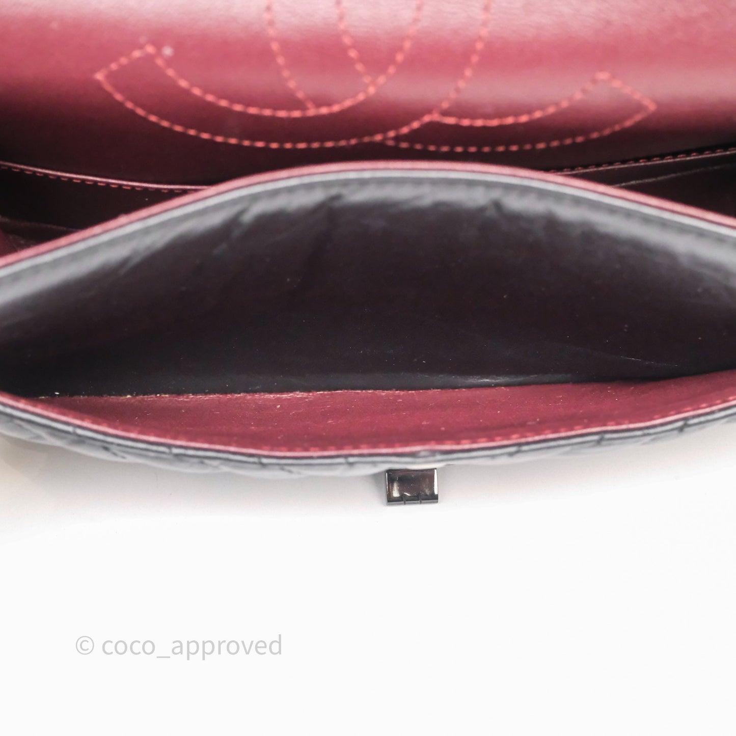 Chanel Reissue 225 Chevron Aged Calfskin So Black
