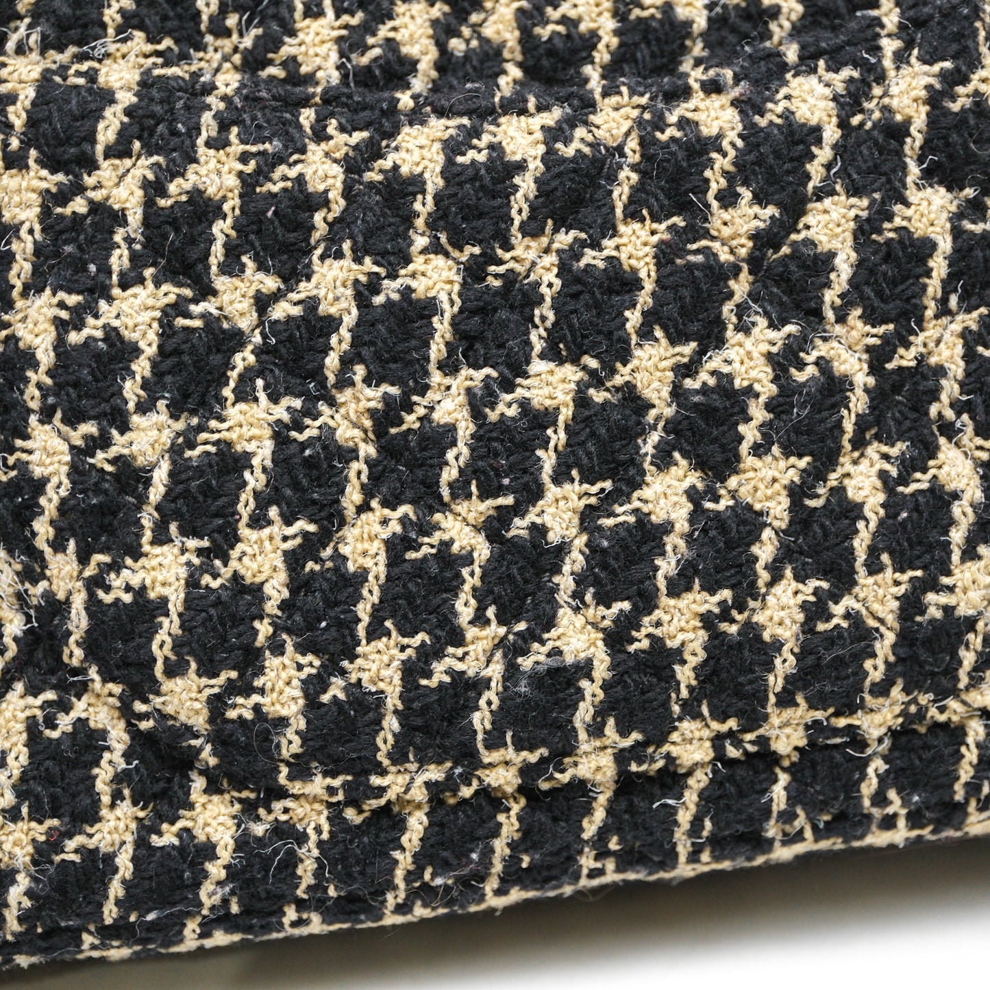 Chanel Reissue 225 Flap Houndstooth Beige Black Fabric Antique Gold Hardware