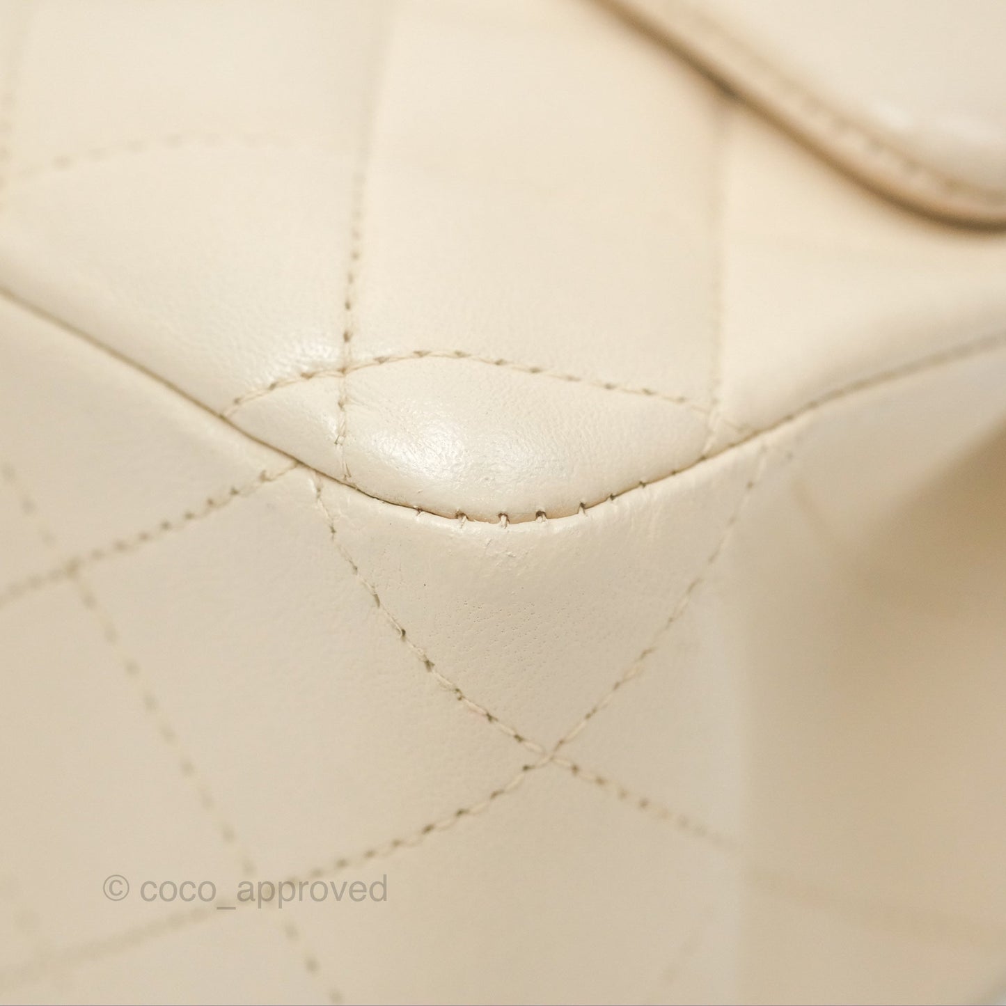 Chanel Classic M/L Medium Flap Quilted Pale Beige Lambskin Gun Metal